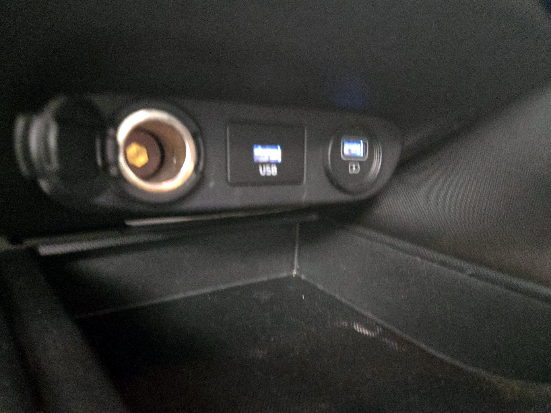 Thumbnail: 2023 Hyundai Elantra - 18