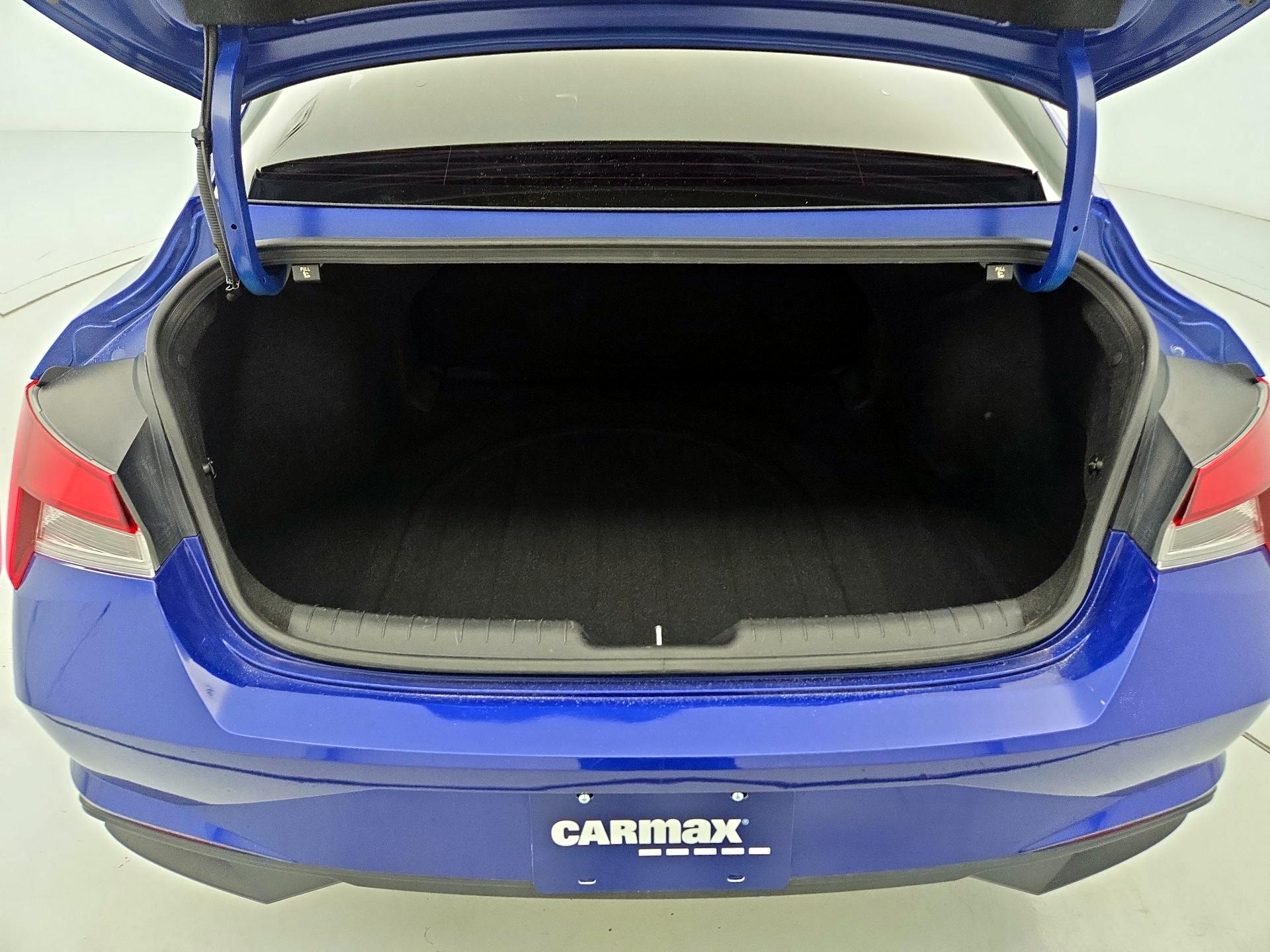 Thumbnail: 2023 Hyundai Elantra - 20