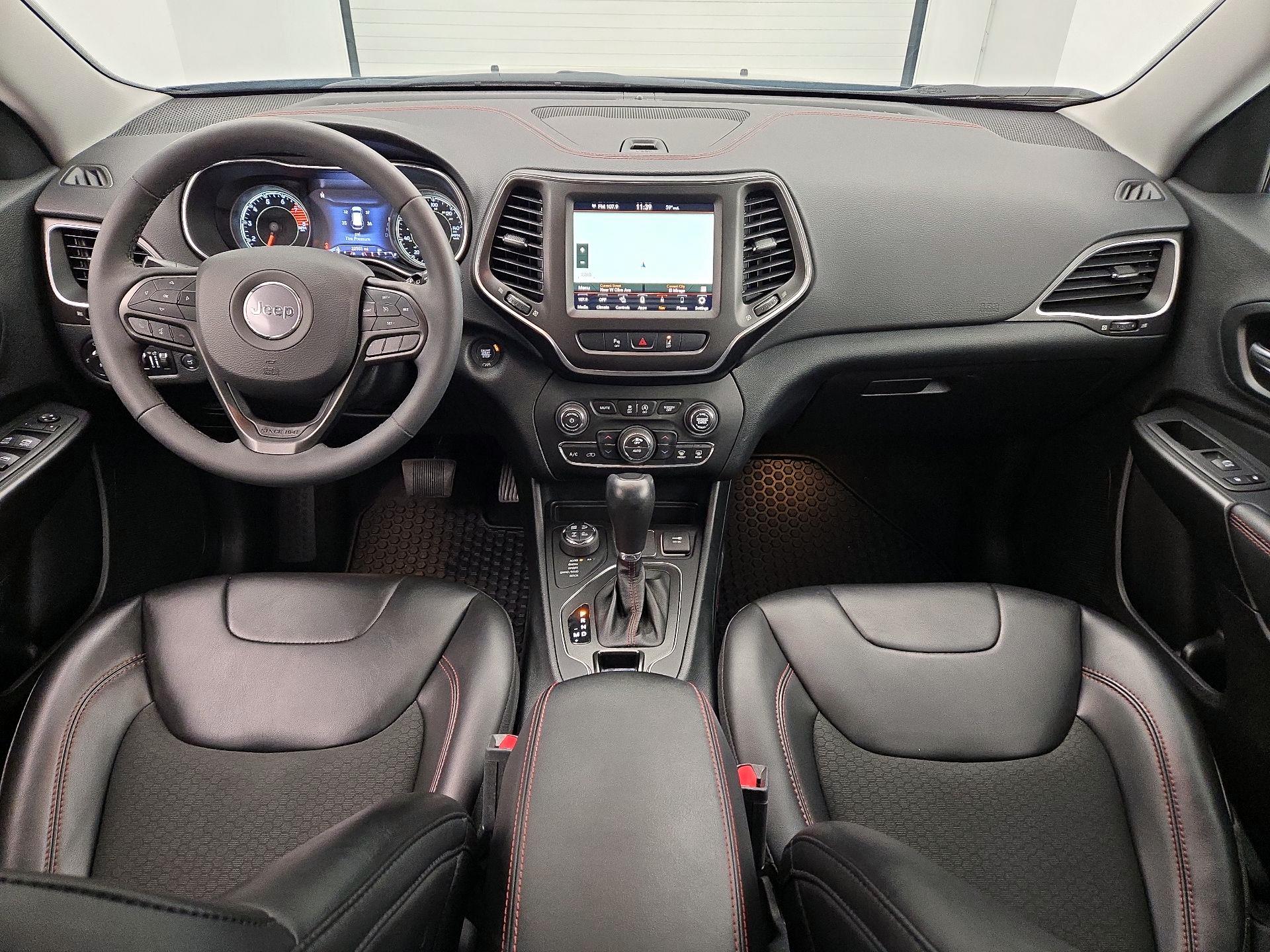 Thumbnail: 2022 Jeep Cherokee - 9