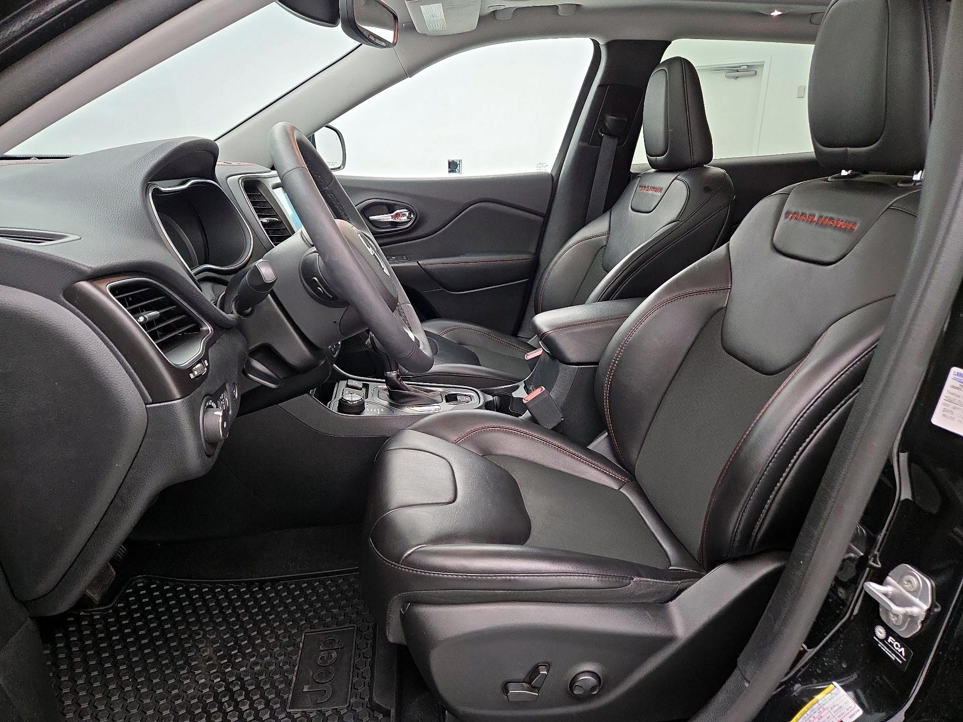 Thumbnail: 2022 Jeep Cherokee - 11