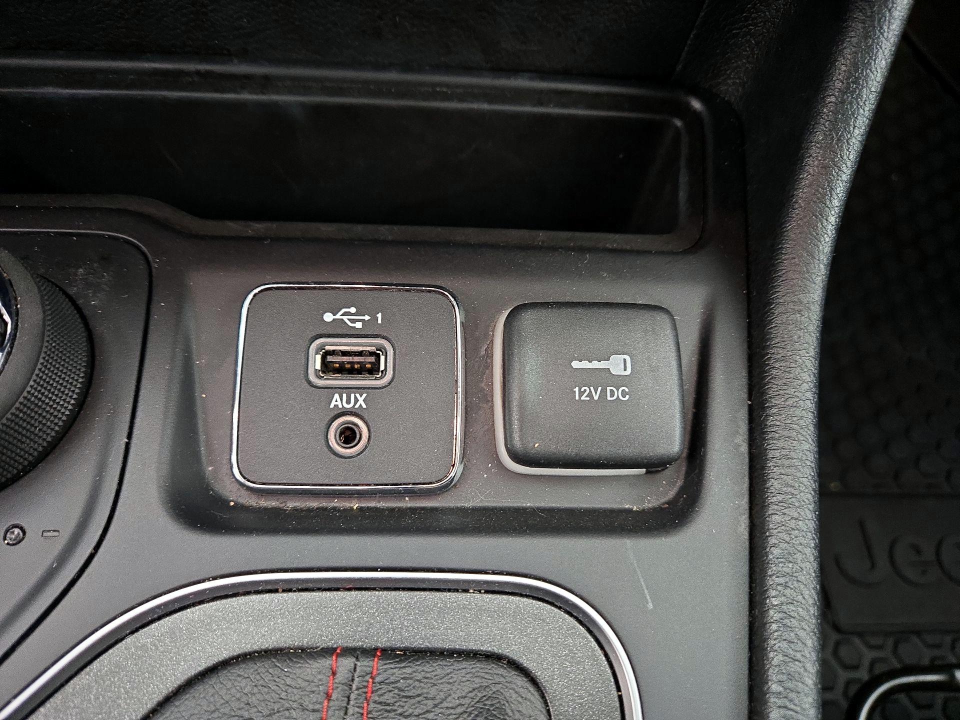 Thumbnail: 2022 Jeep Cherokee - 19