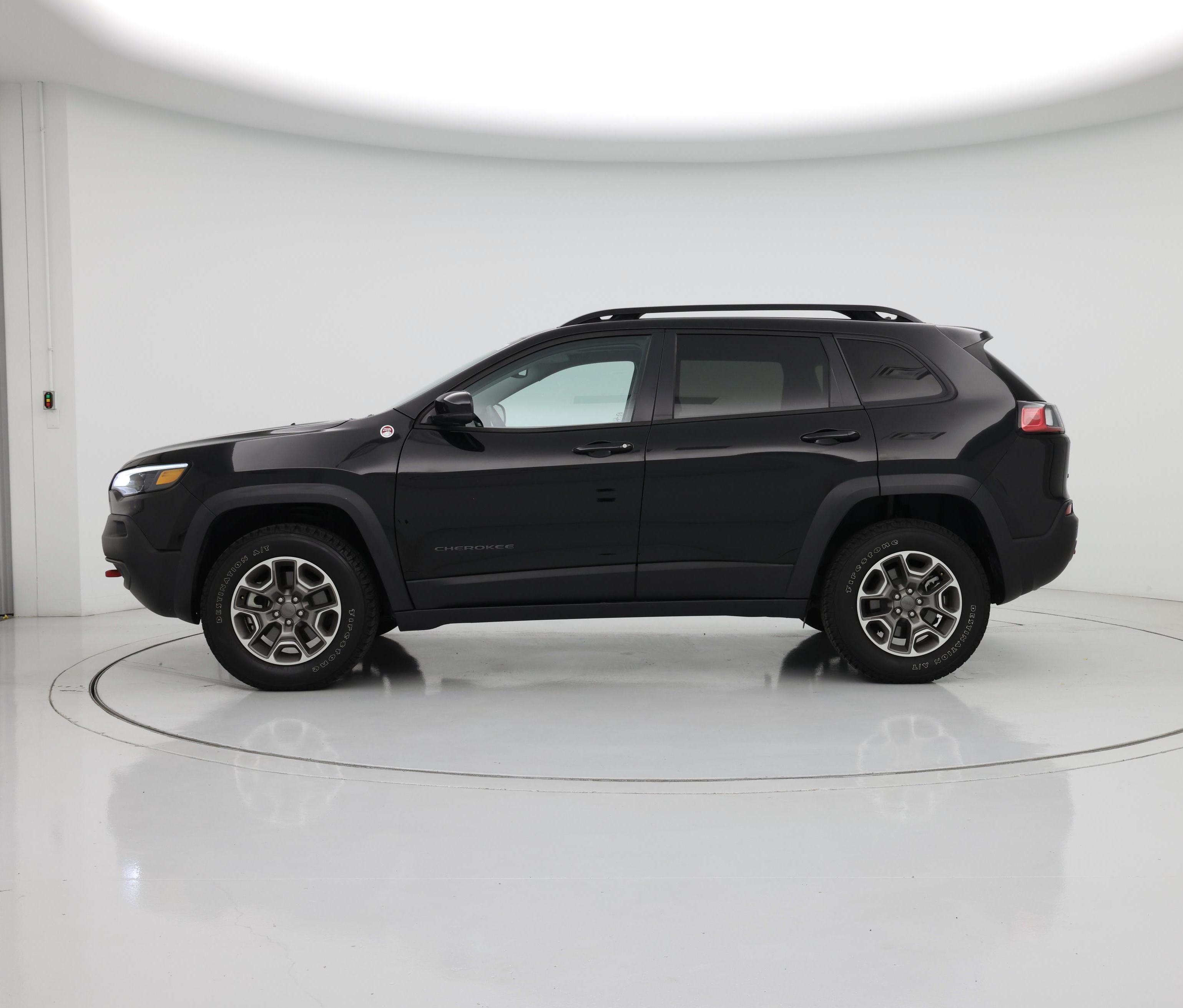 Thumbnail: 2022 Jeep Cherokee - 3