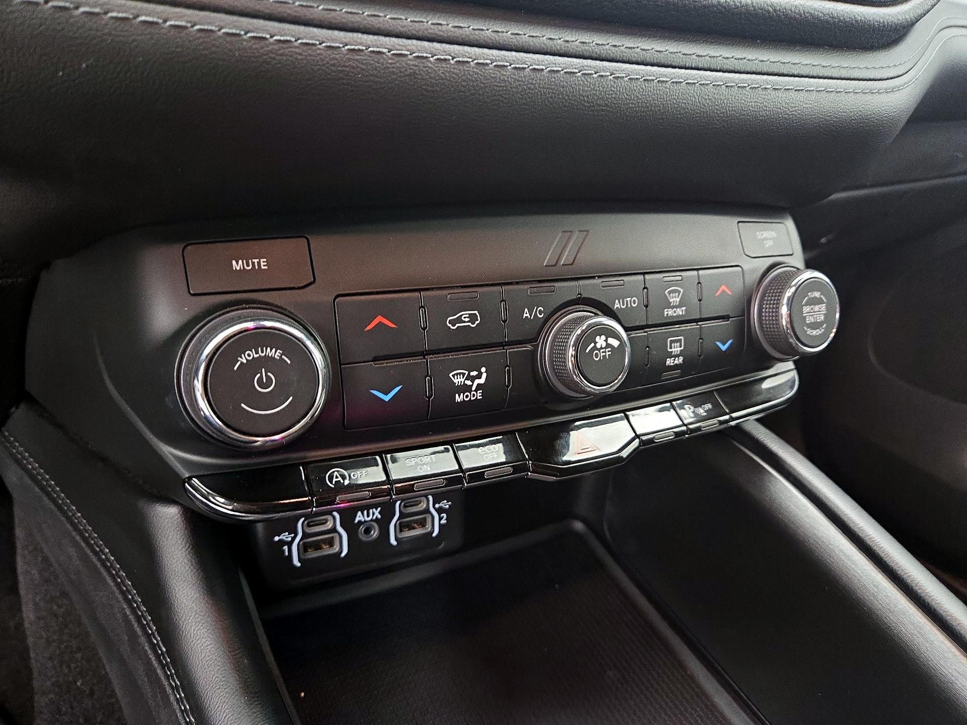 Thumbnail: 2021 Dodge Durango - 16