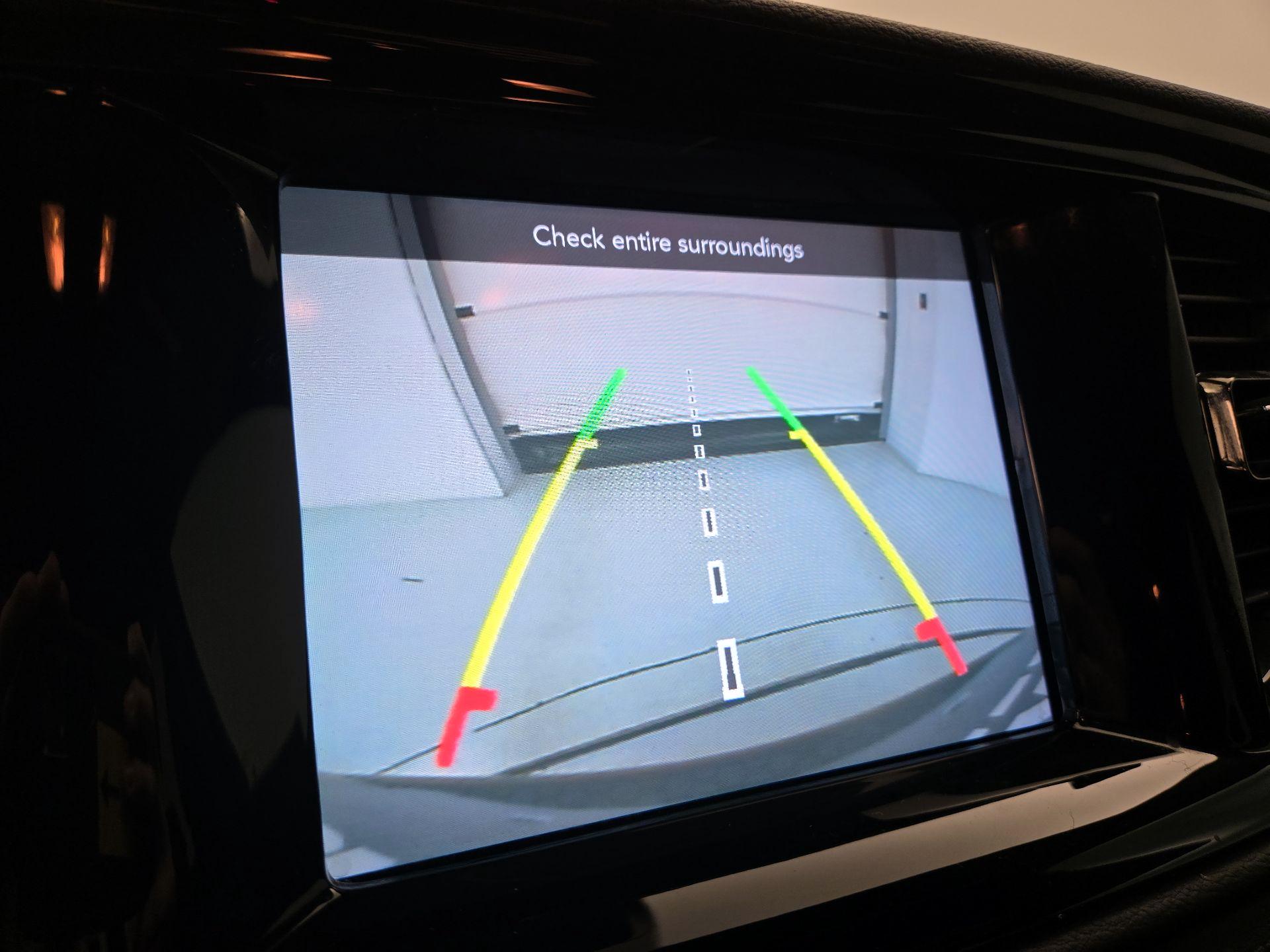 Thumbnail: 2022 Dodge Durango - 14