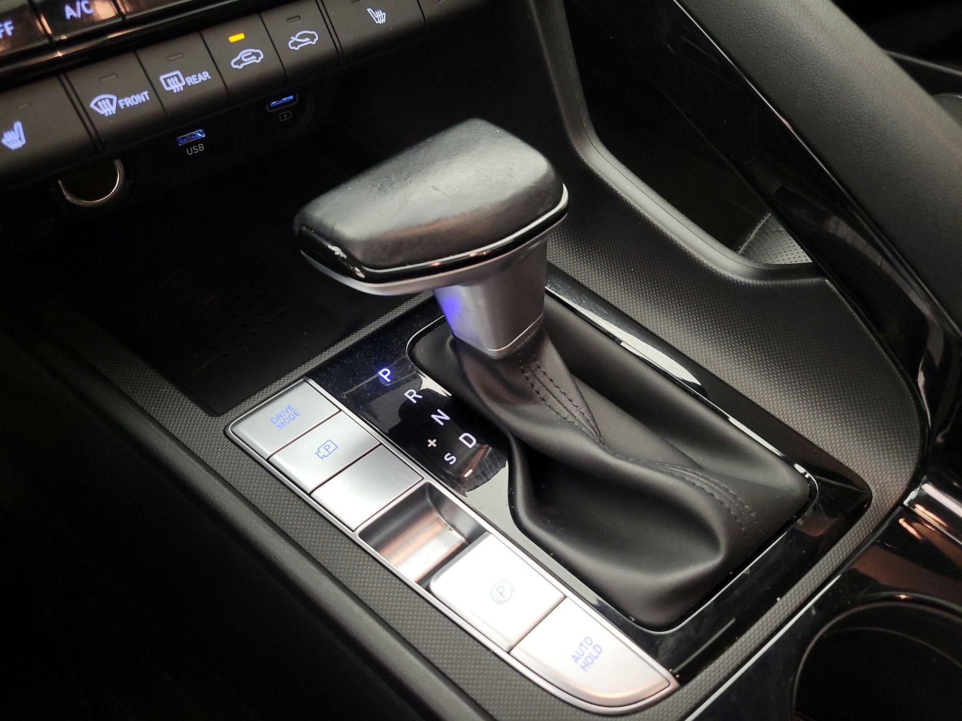 Thumbnail: 2023 Hyundai Elantra - 18