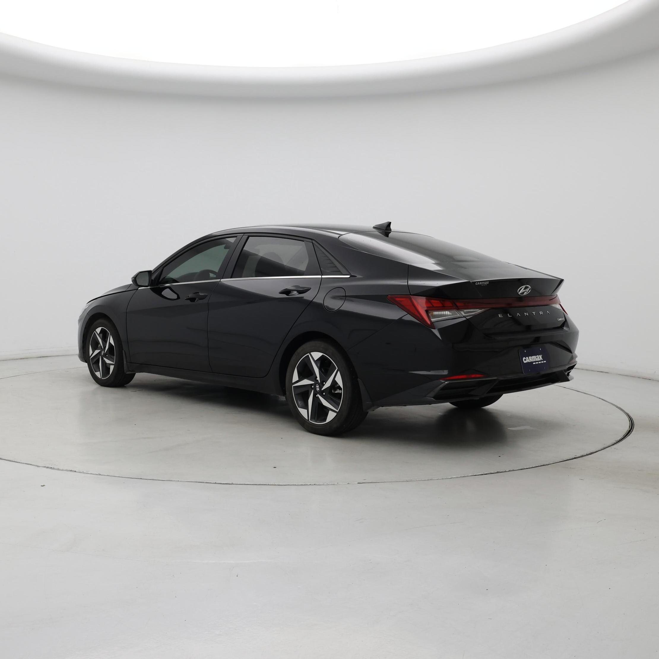 Thumbnail: 2023 Hyundai Elantra - 2