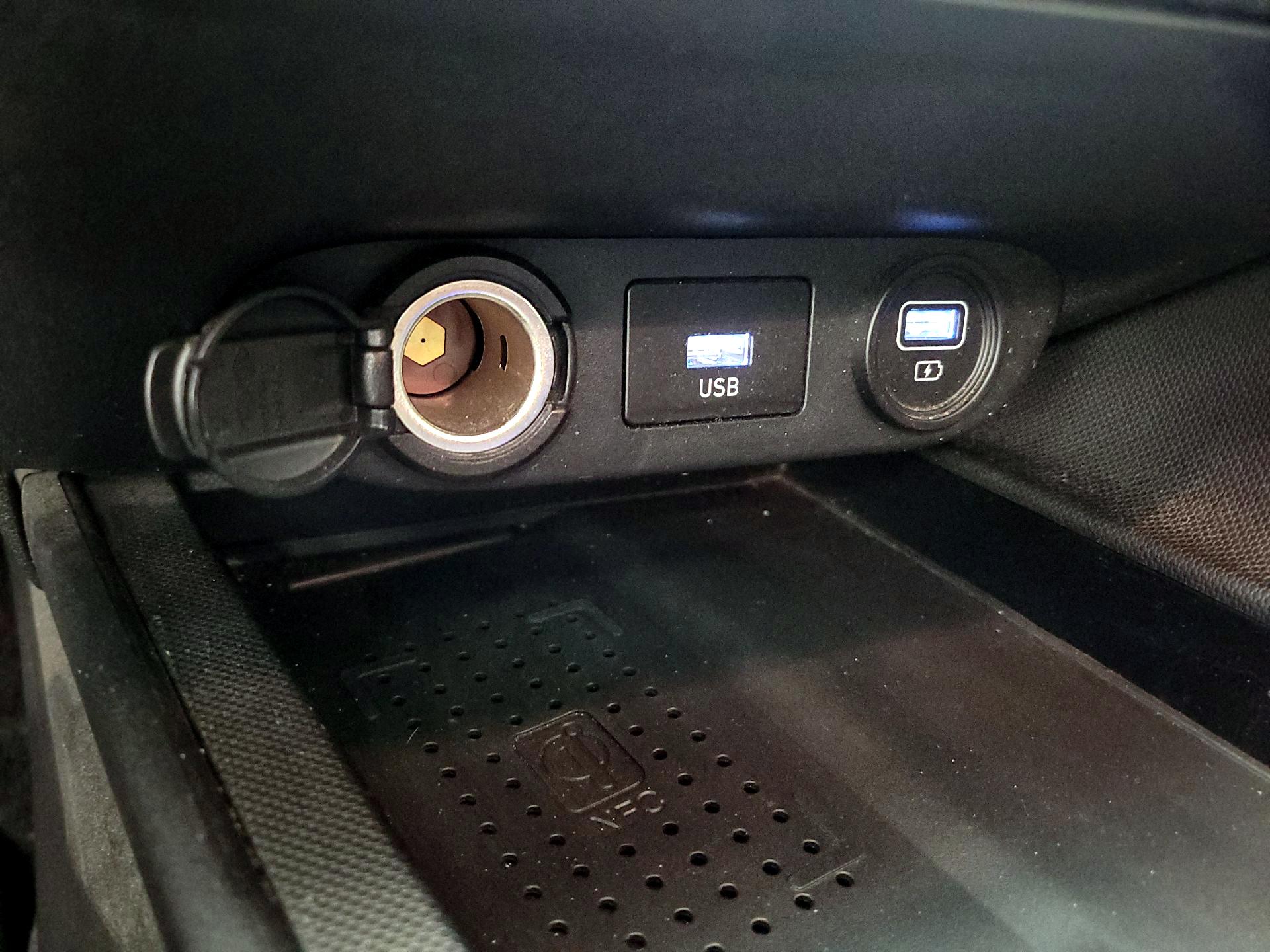 Thumbnail: 2023 Hyundai Elantra - 19