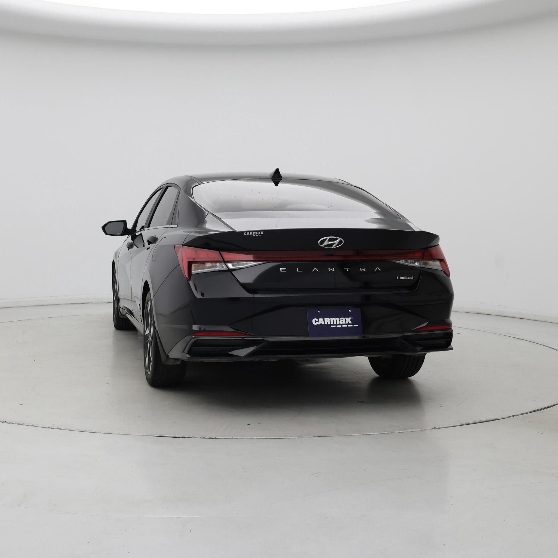 Thumbnail: 2023 Hyundai Elantra - 6