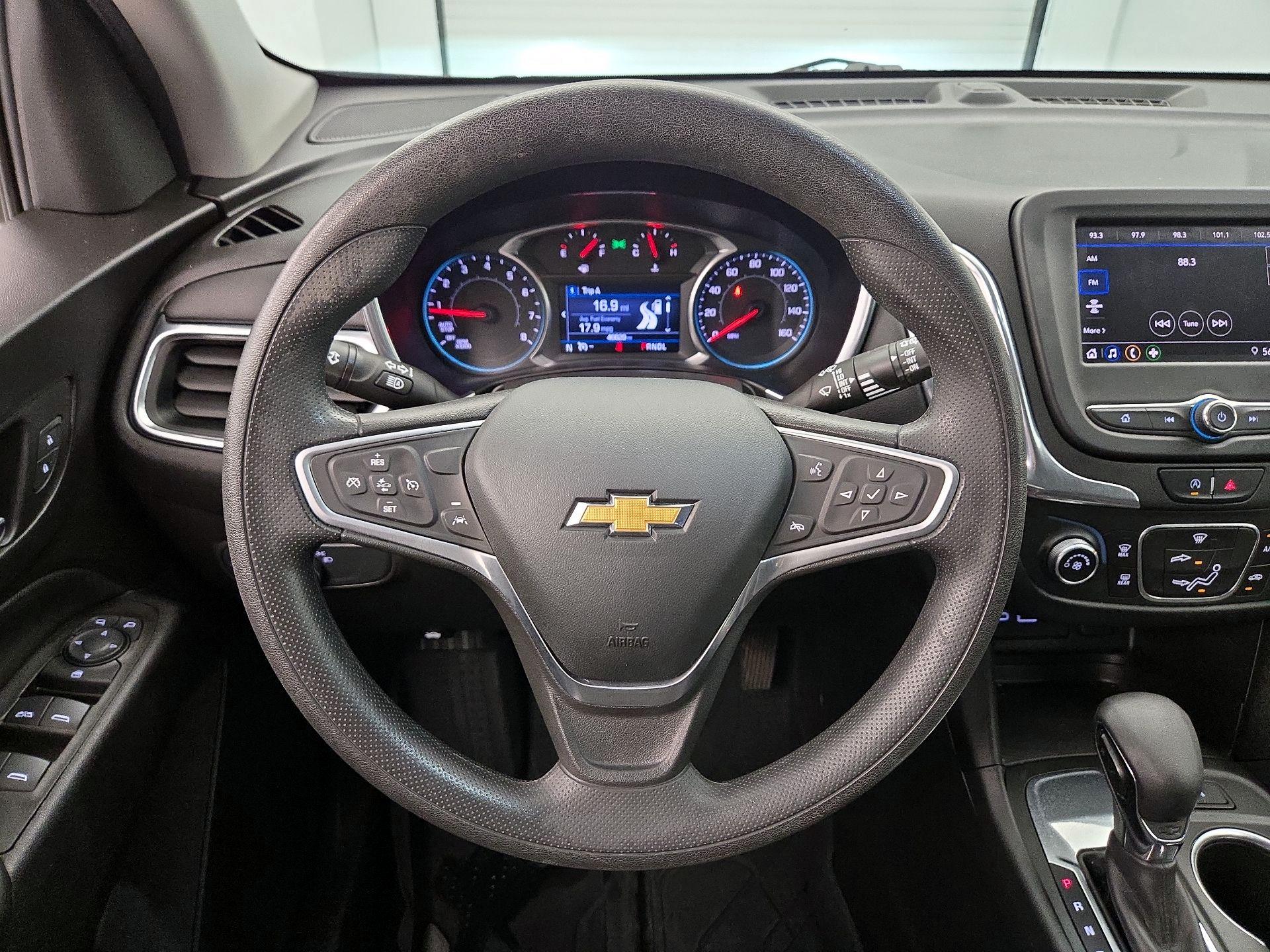 Thumbnail: 2022 Chevrolet Equinox - 10