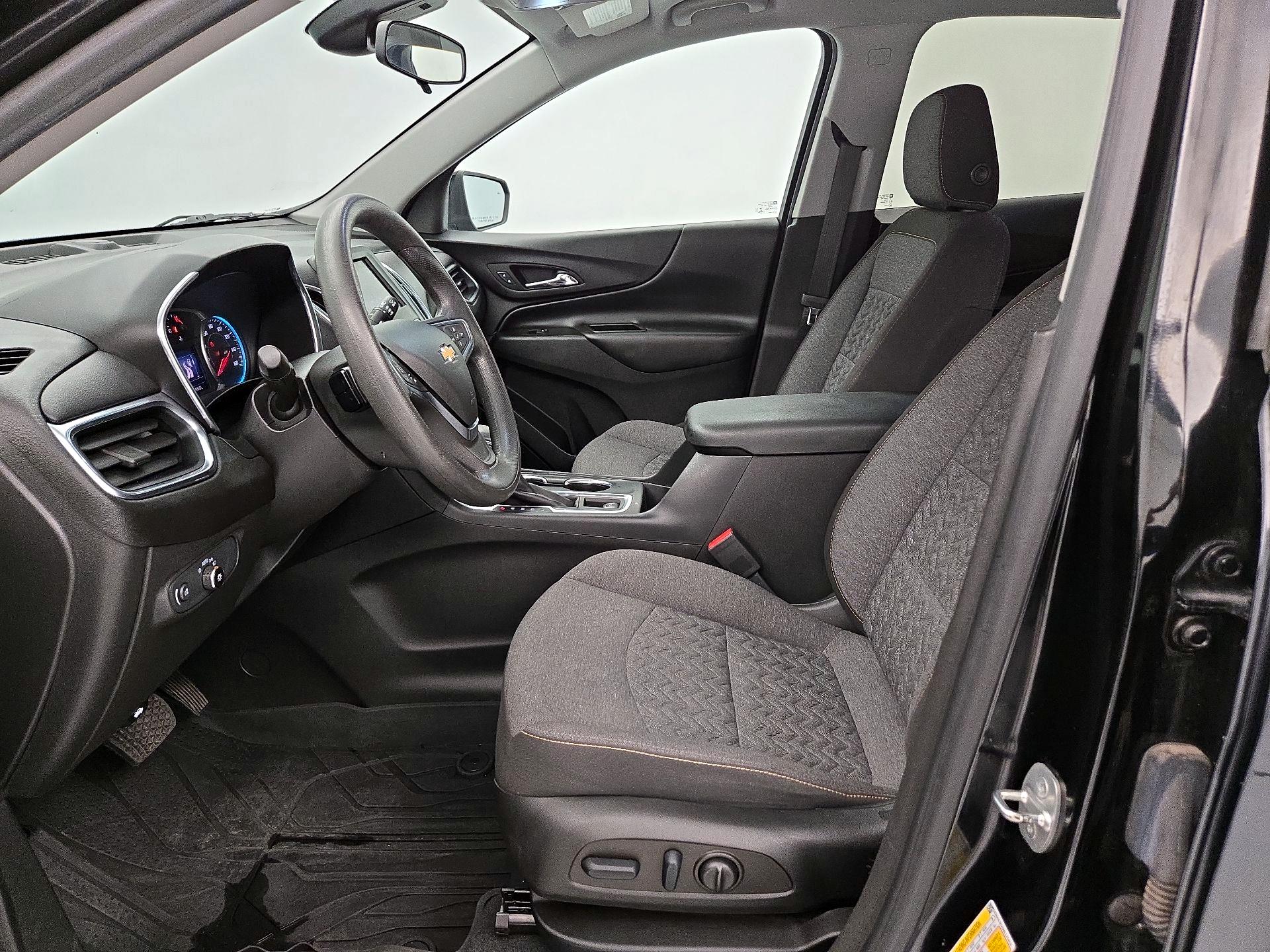 Thumbnail: 2022 Chevrolet Equinox - 11