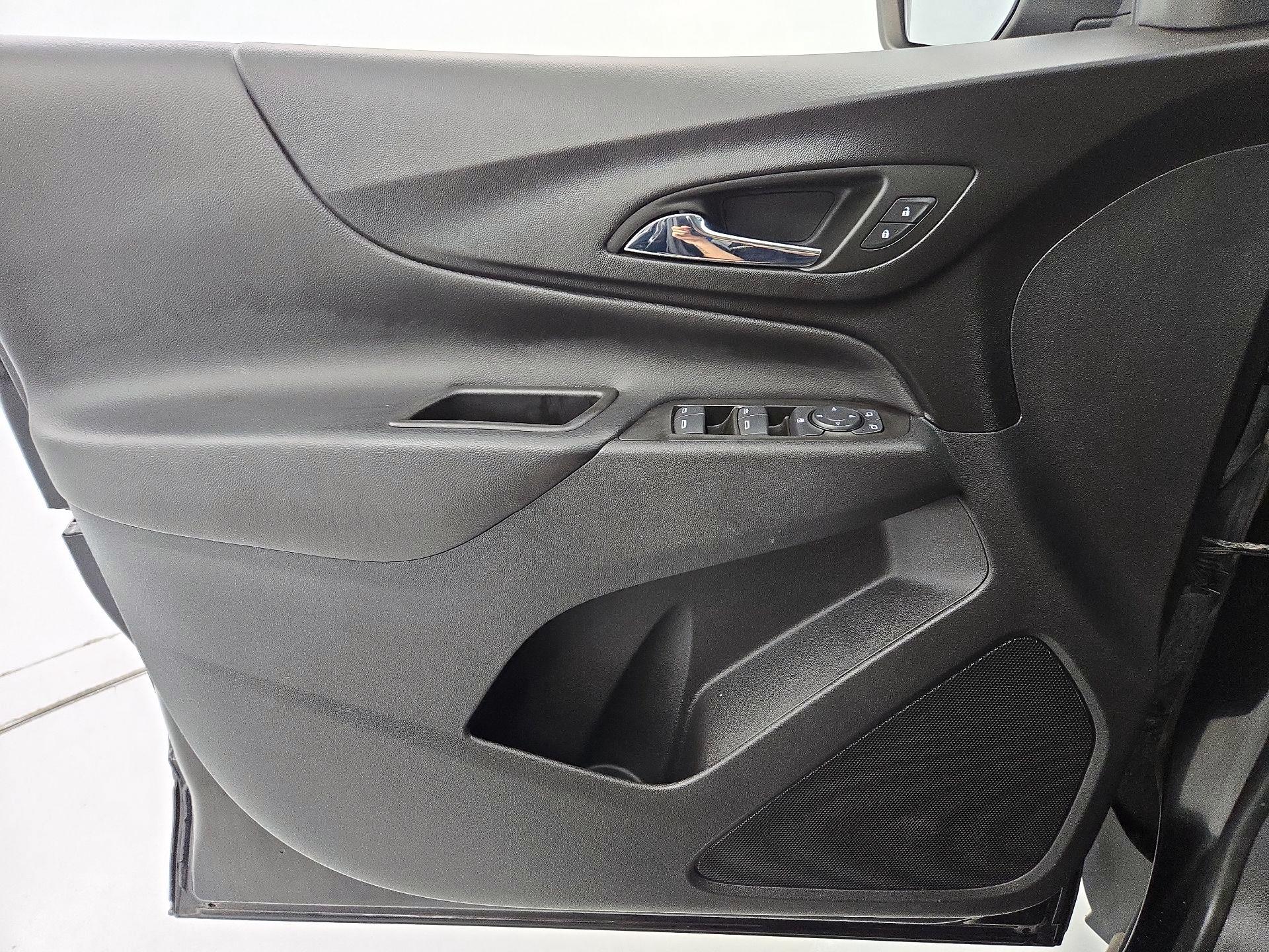 Thumbnail: 2022 Chevrolet Equinox - 12