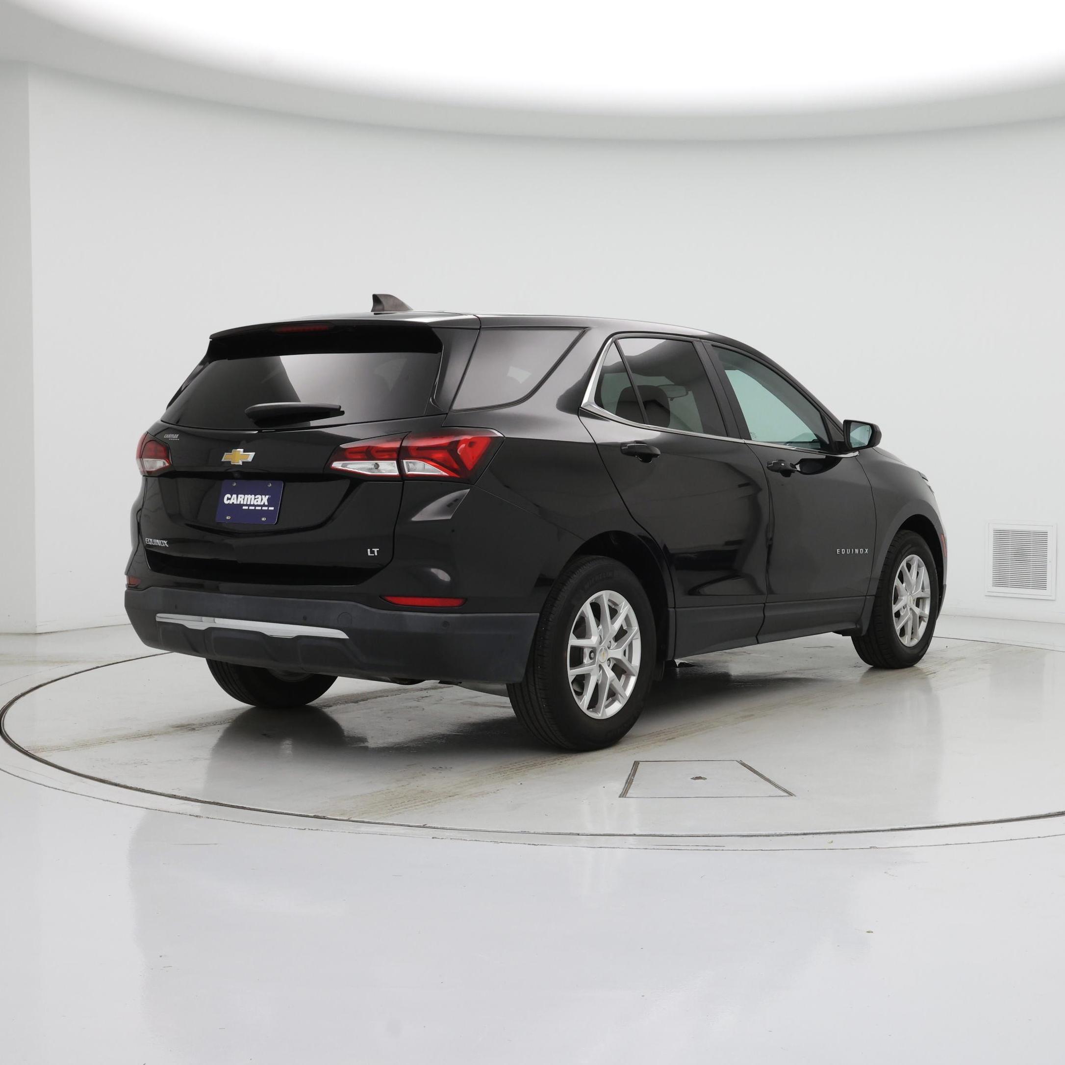 Thumbnail: 2022 Chevrolet Equinox - 8