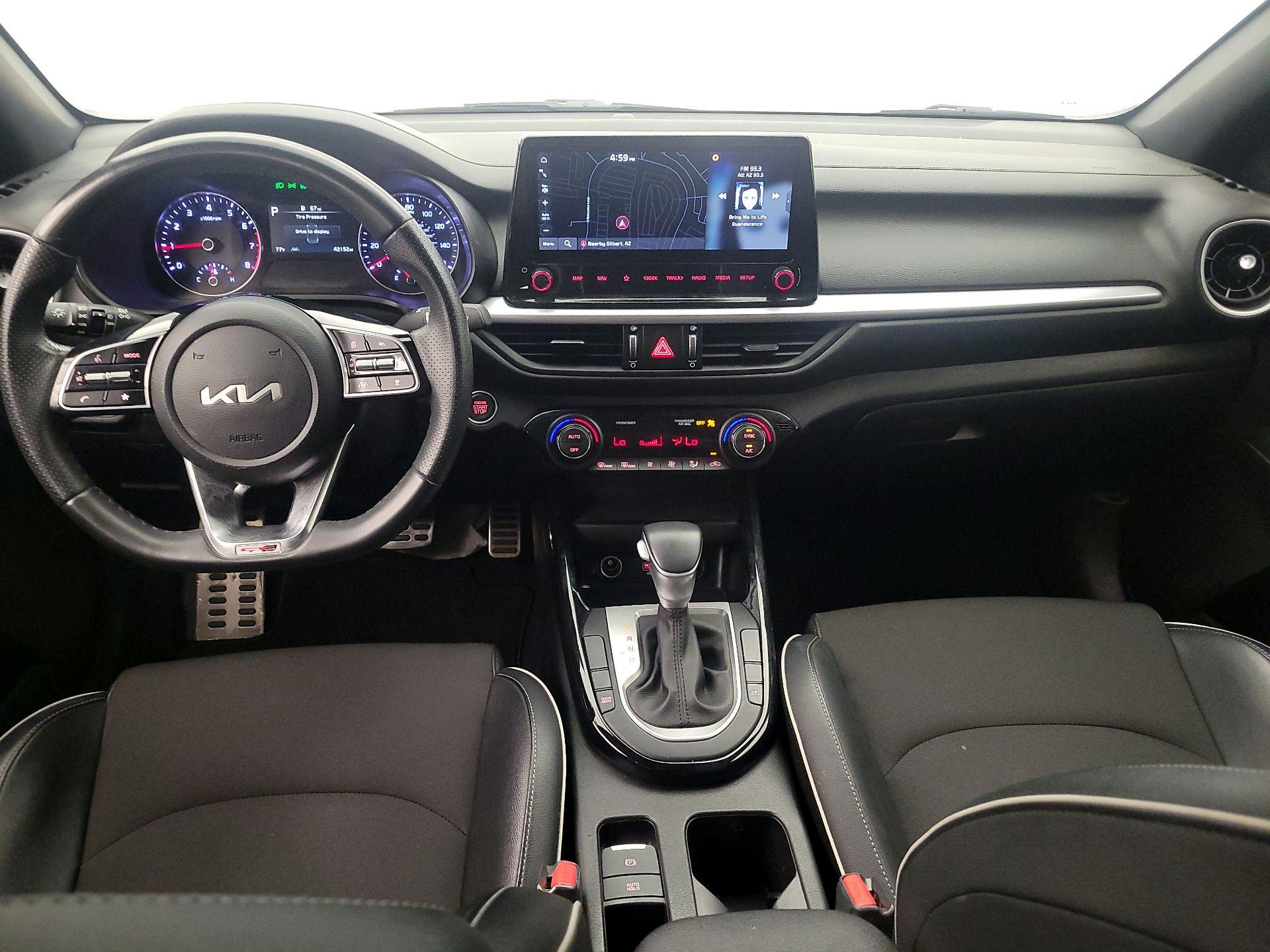 Thumbnail: 2023 Kia Forte - 9