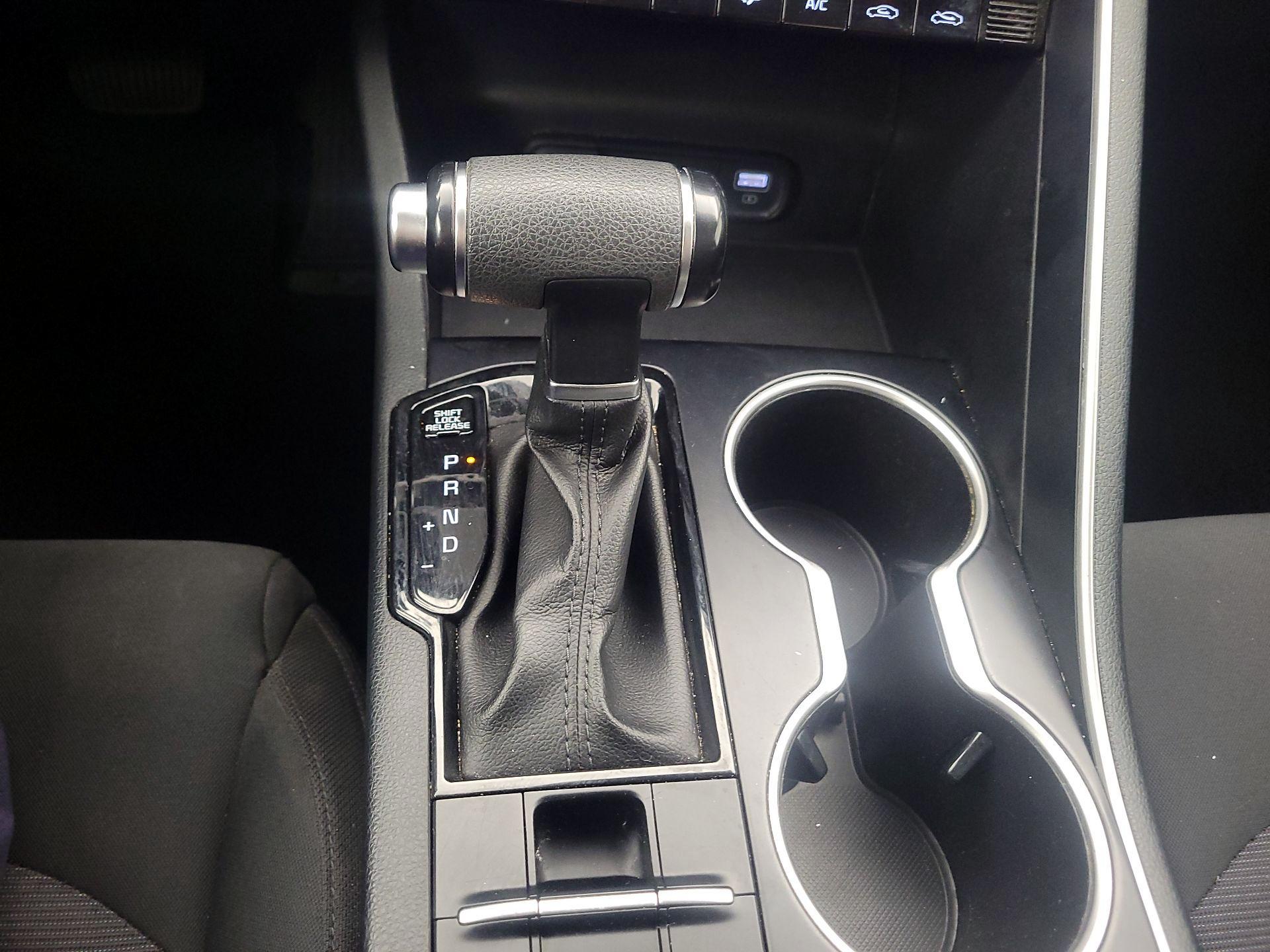 Thumbnail: 2022 Kia K5 - 17