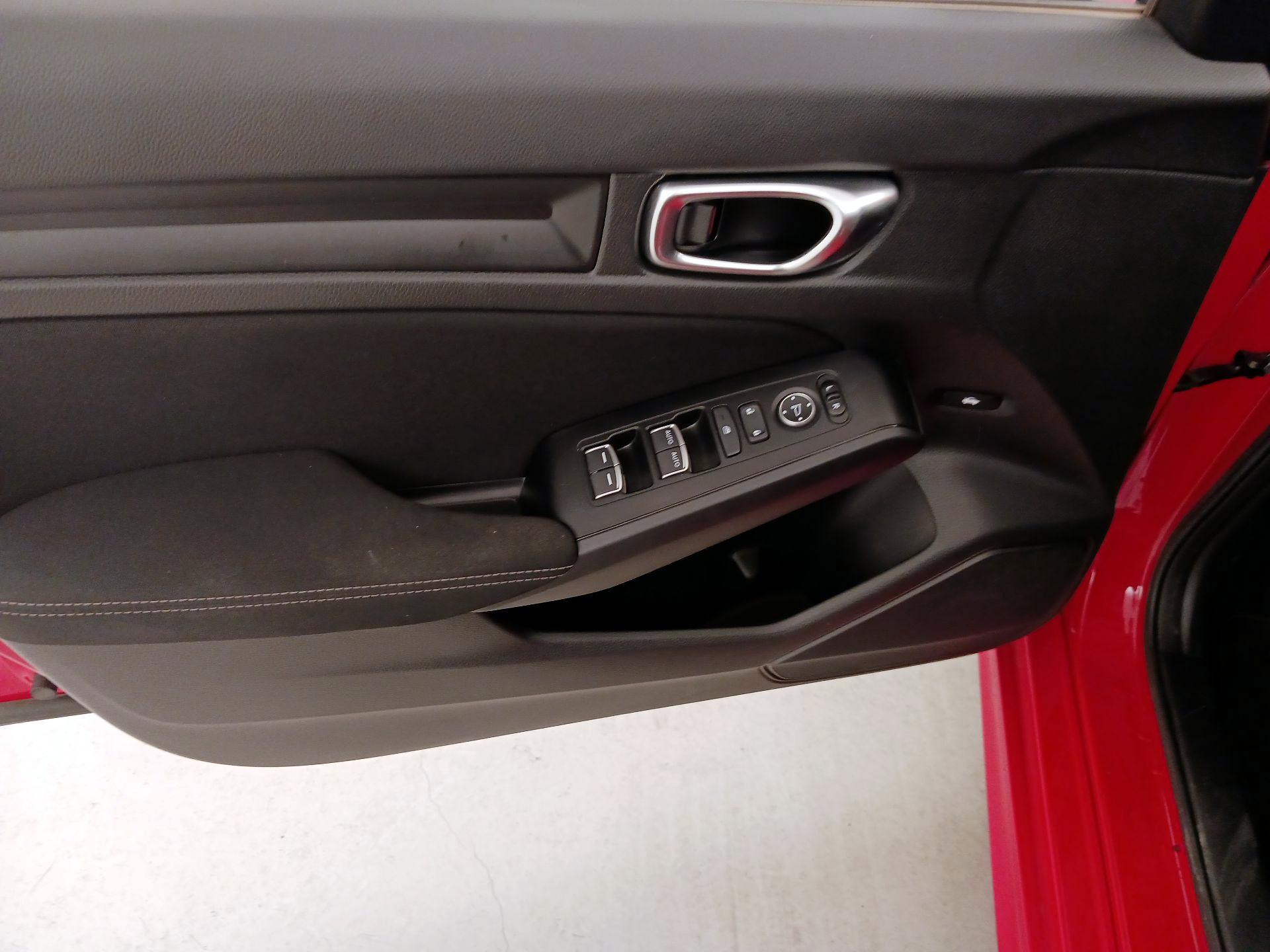 Thumbnail: 2023 Honda Civic - 12