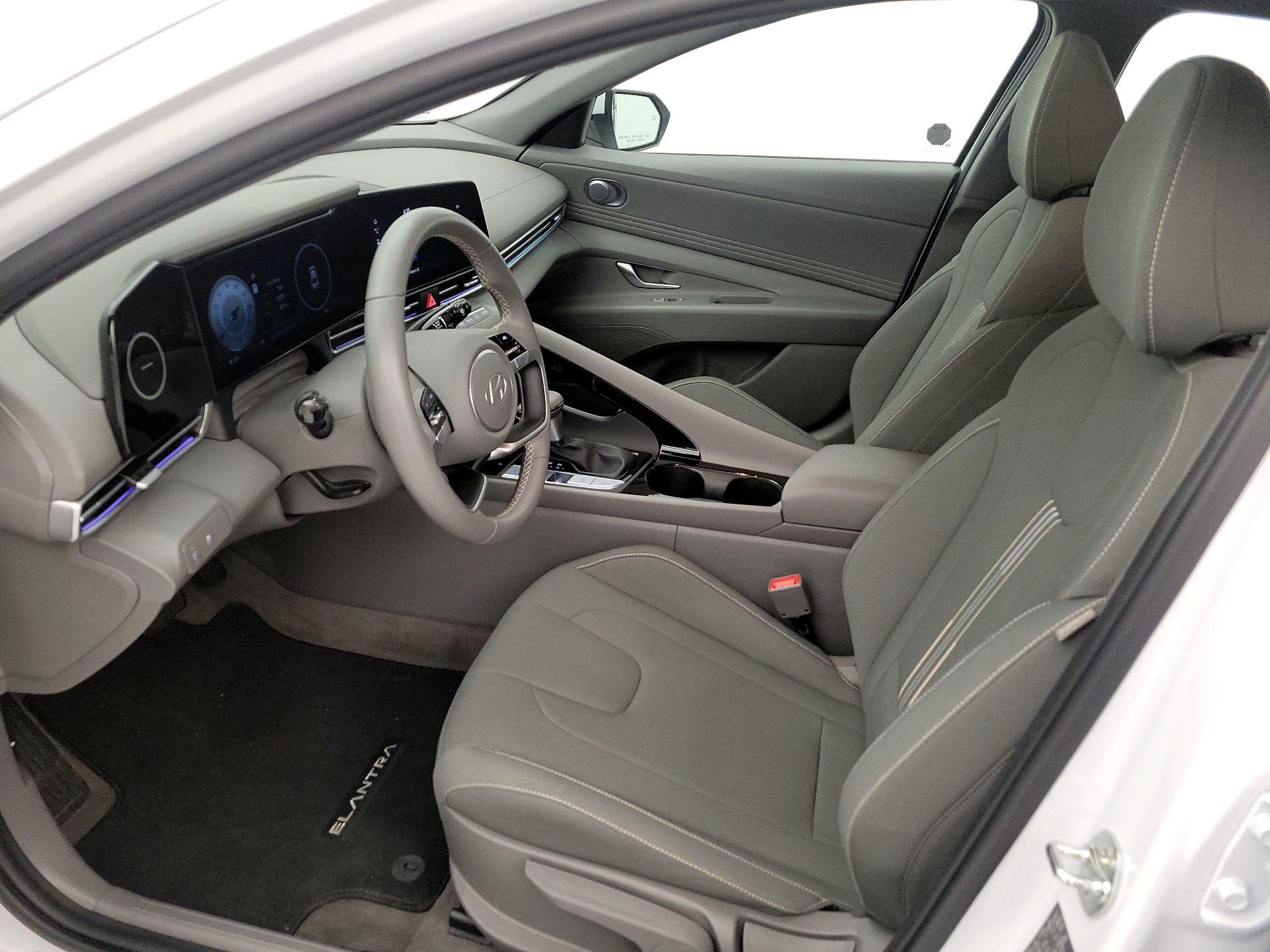 Thumbnail: 2024 Hyundai Elantra - 11