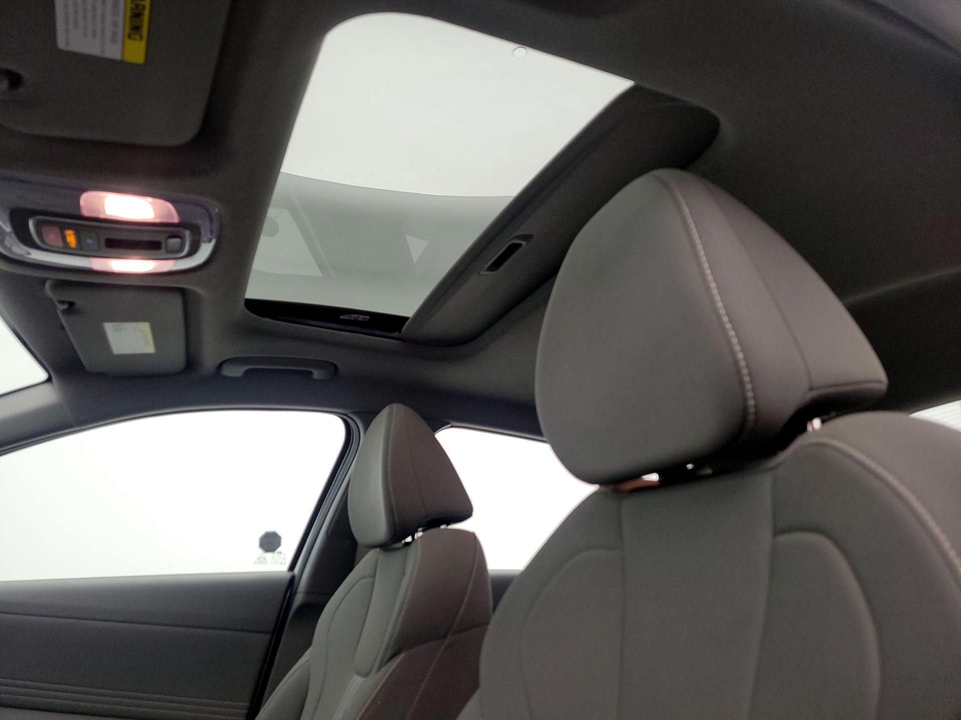 Thumbnail: 2024 Hyundai Elantra - 20