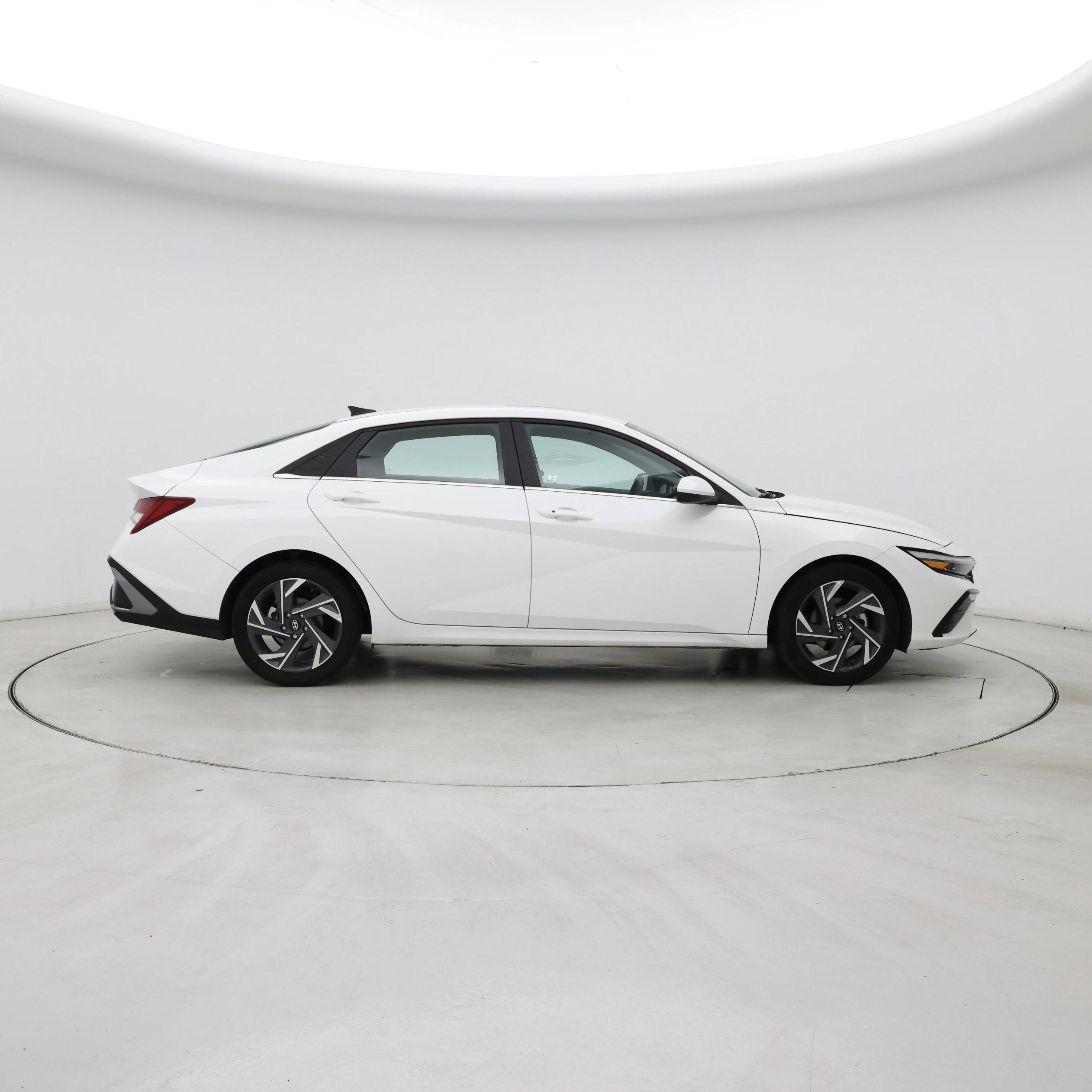 Thumbnail: 2024 Hyundai Elantra - 7