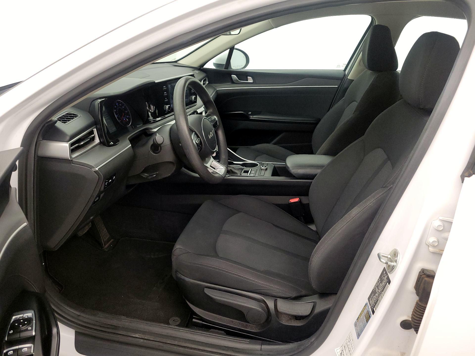 Thumbnail: 2022 Kia K5 - 11