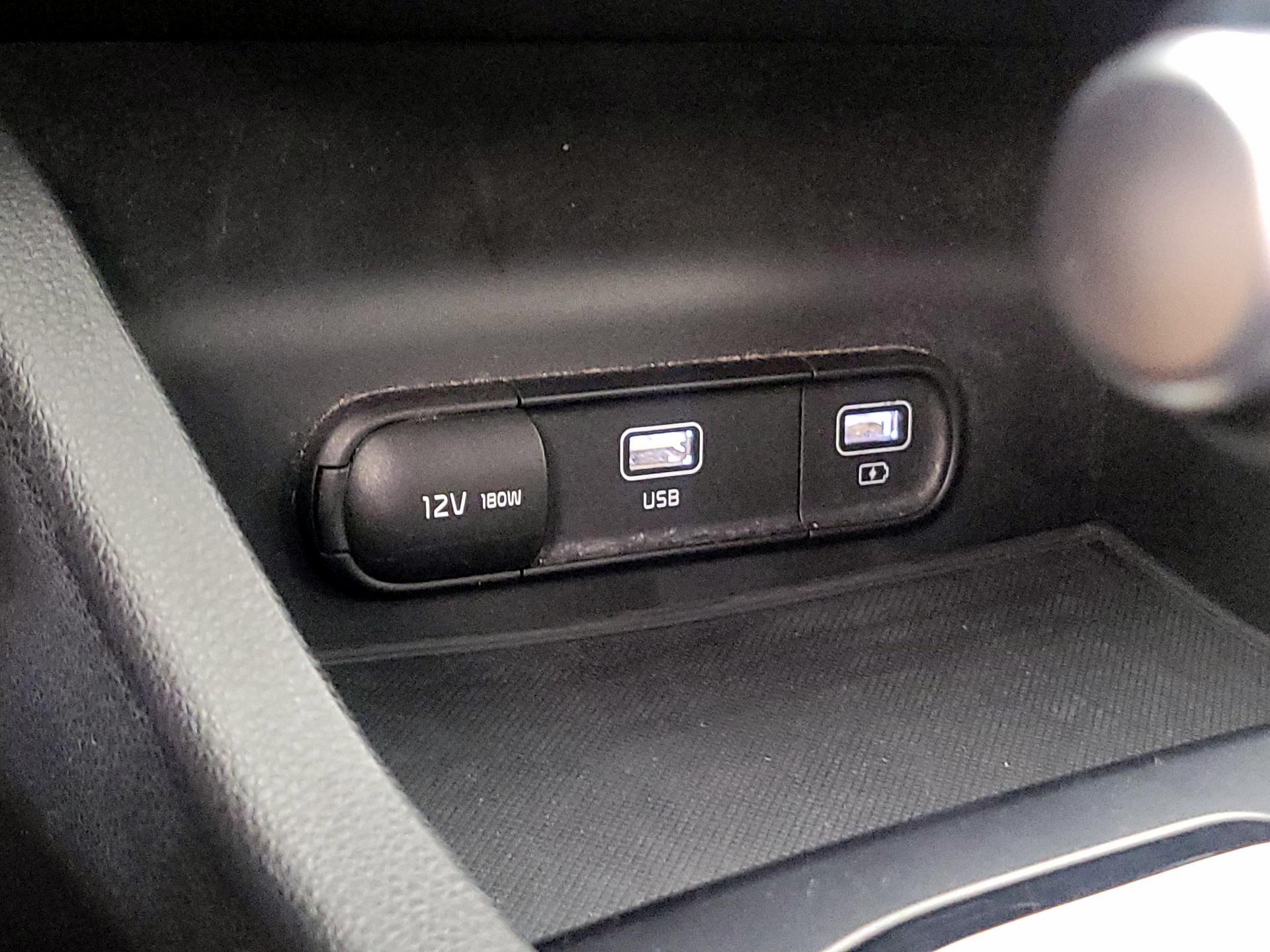 Thumbnail: 2022 Kia K5 - 18