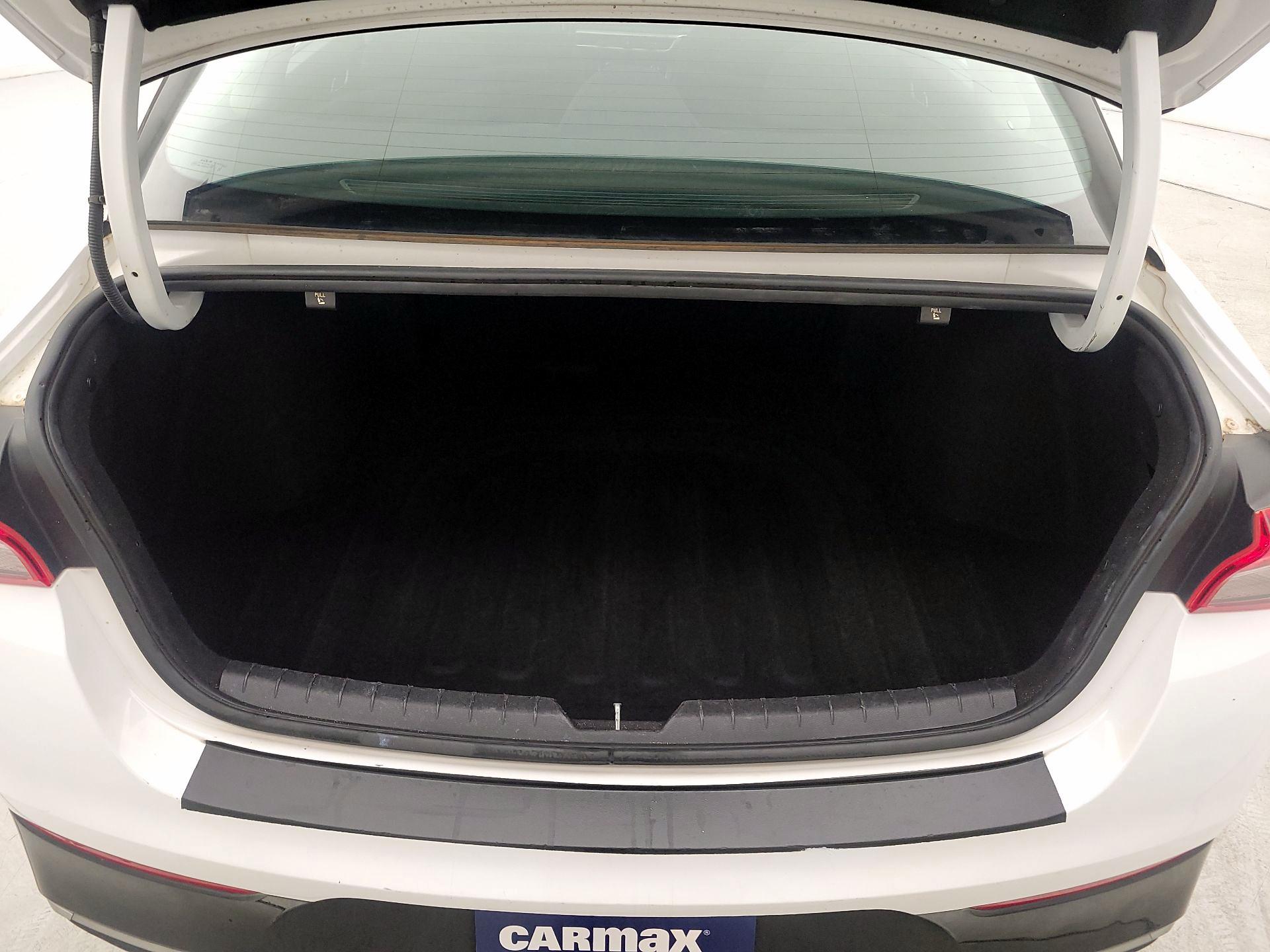 Thumbnail: 2022 Kia K5 - 20