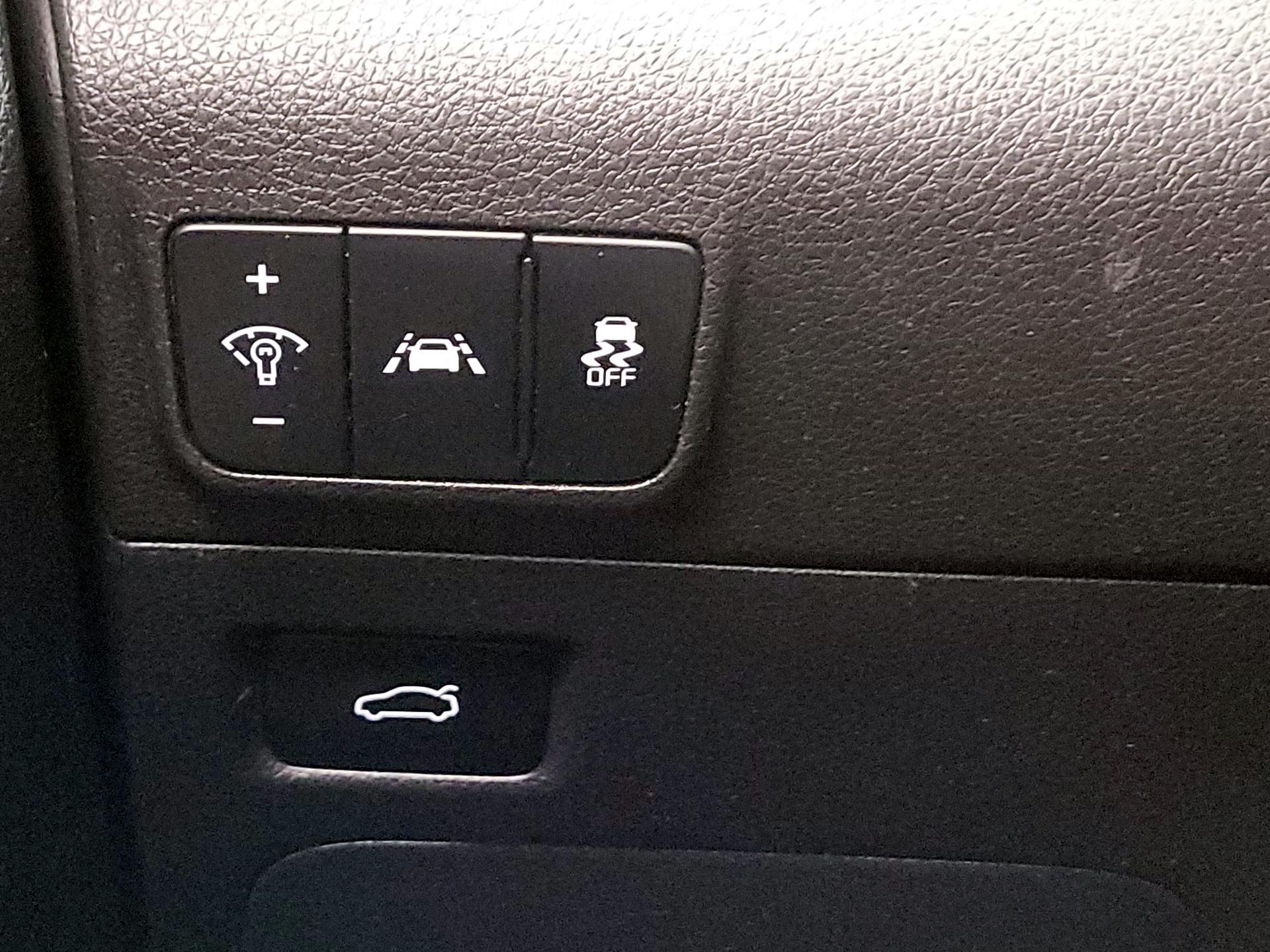 Thumbnail: 2023 Kia K5 - 13