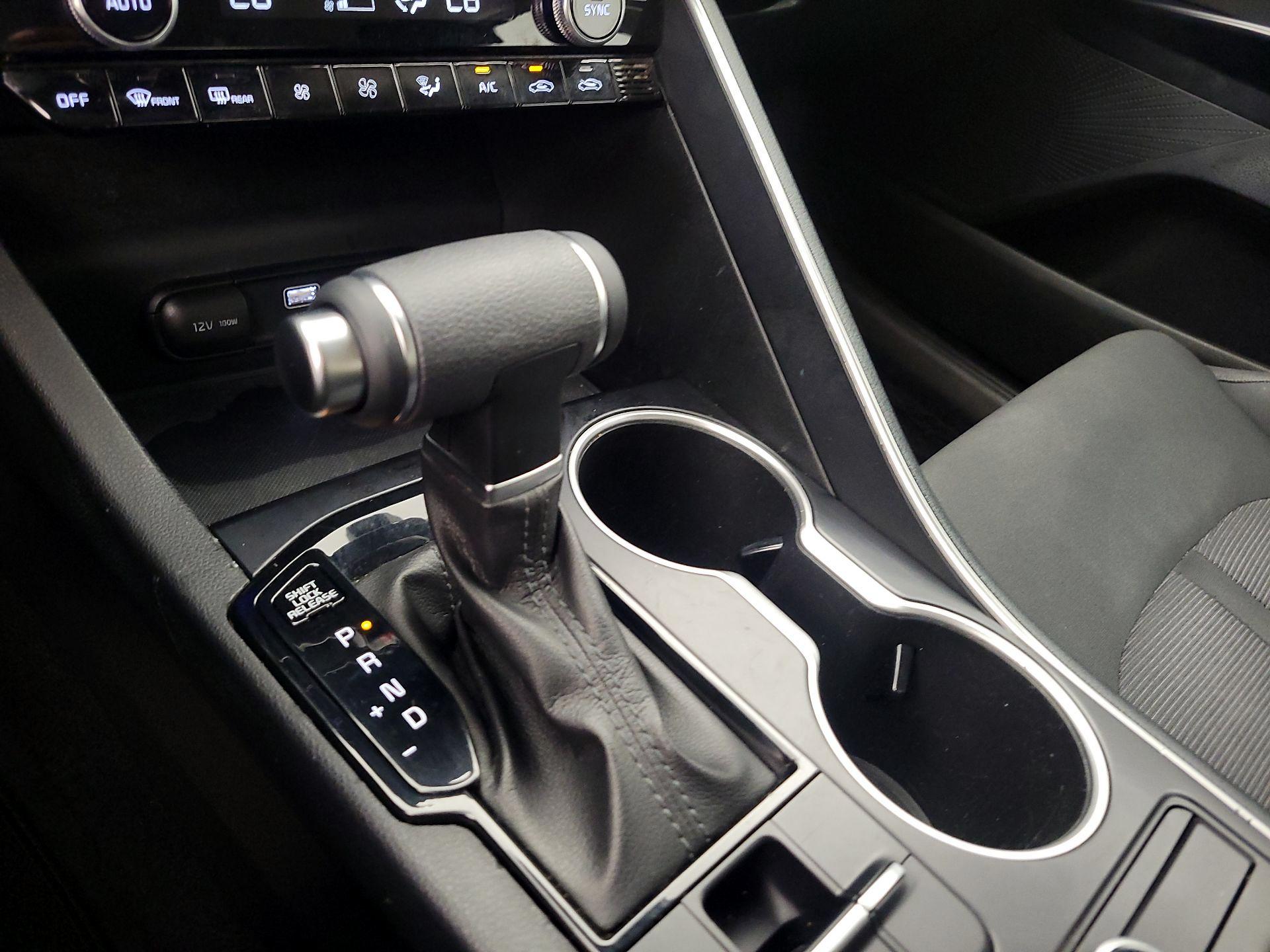 Thumbnail: 2022 Kia K5 - 17