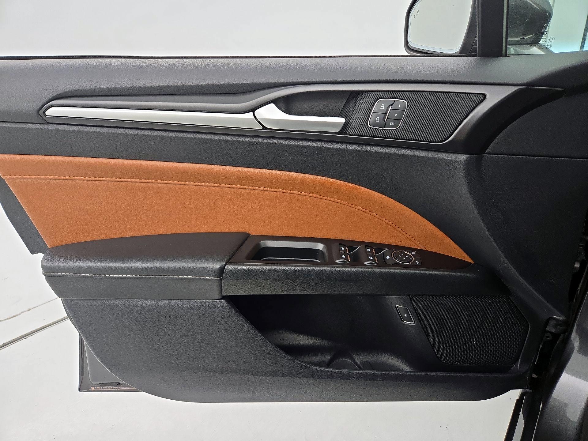 Thumbnail: 2020 Ford Fusion - 12