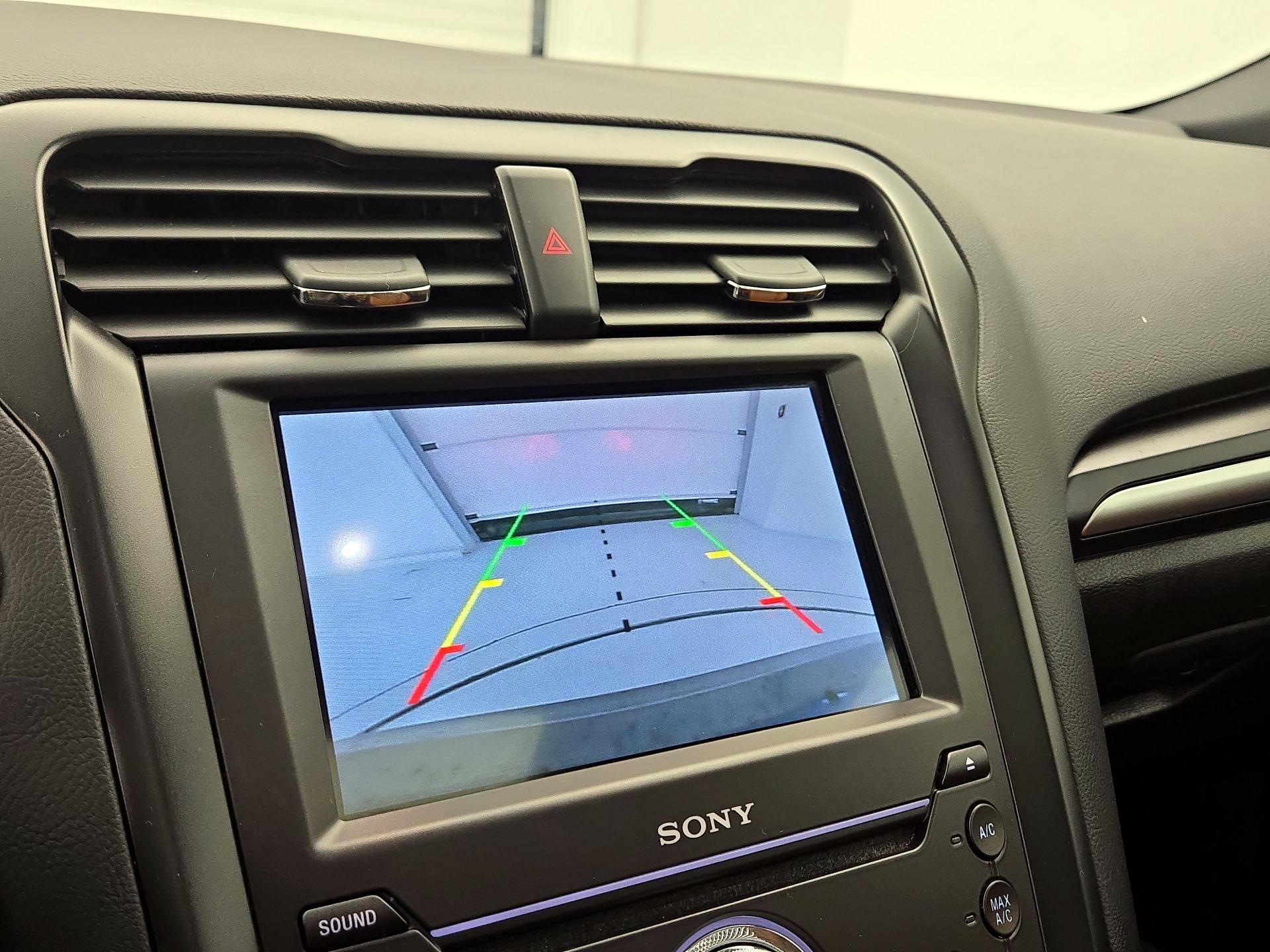 Thumbnail: 2020 Ford Fusion - 15