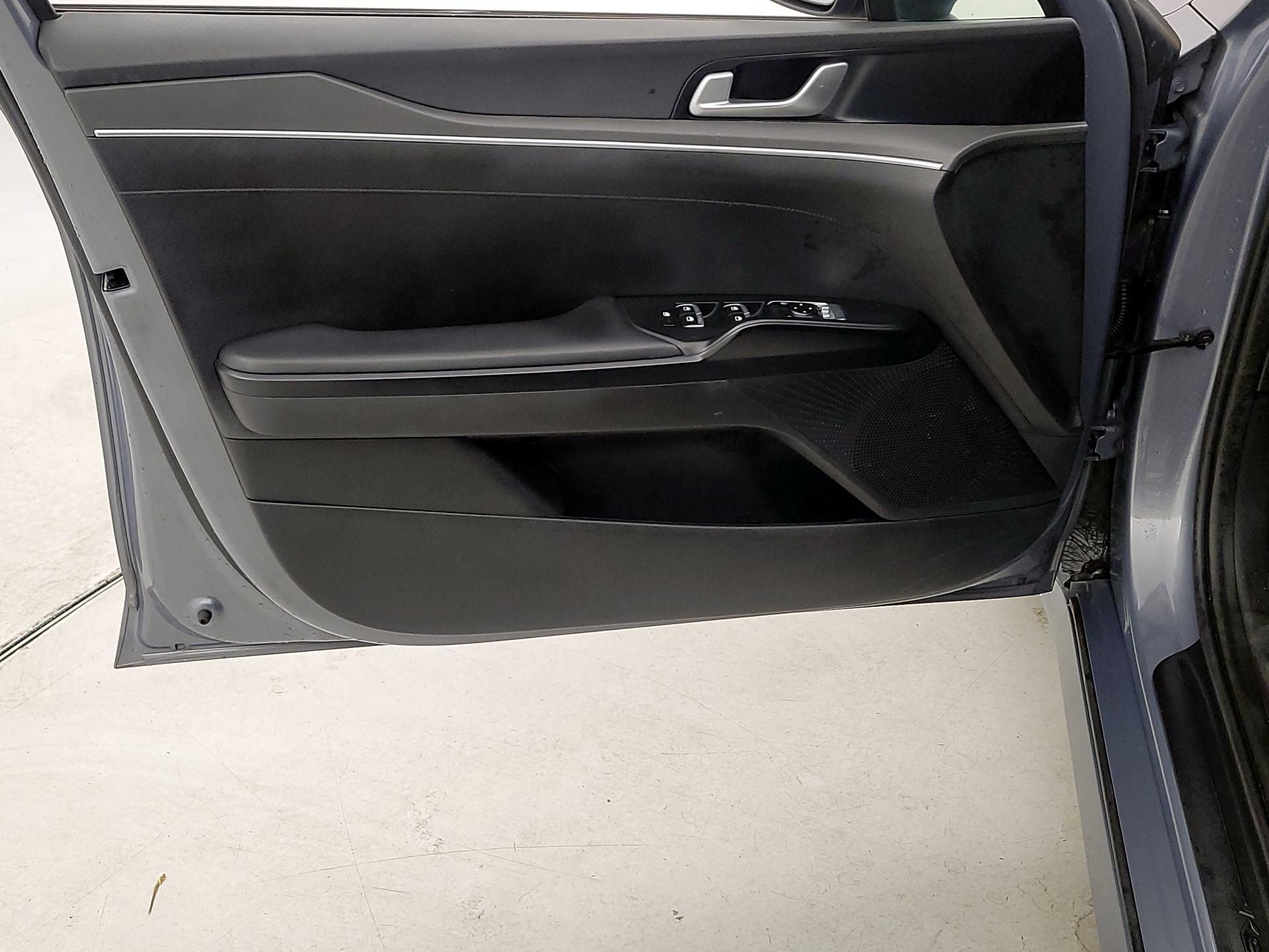 Thumbnail: 2022 Kia K5 - 12