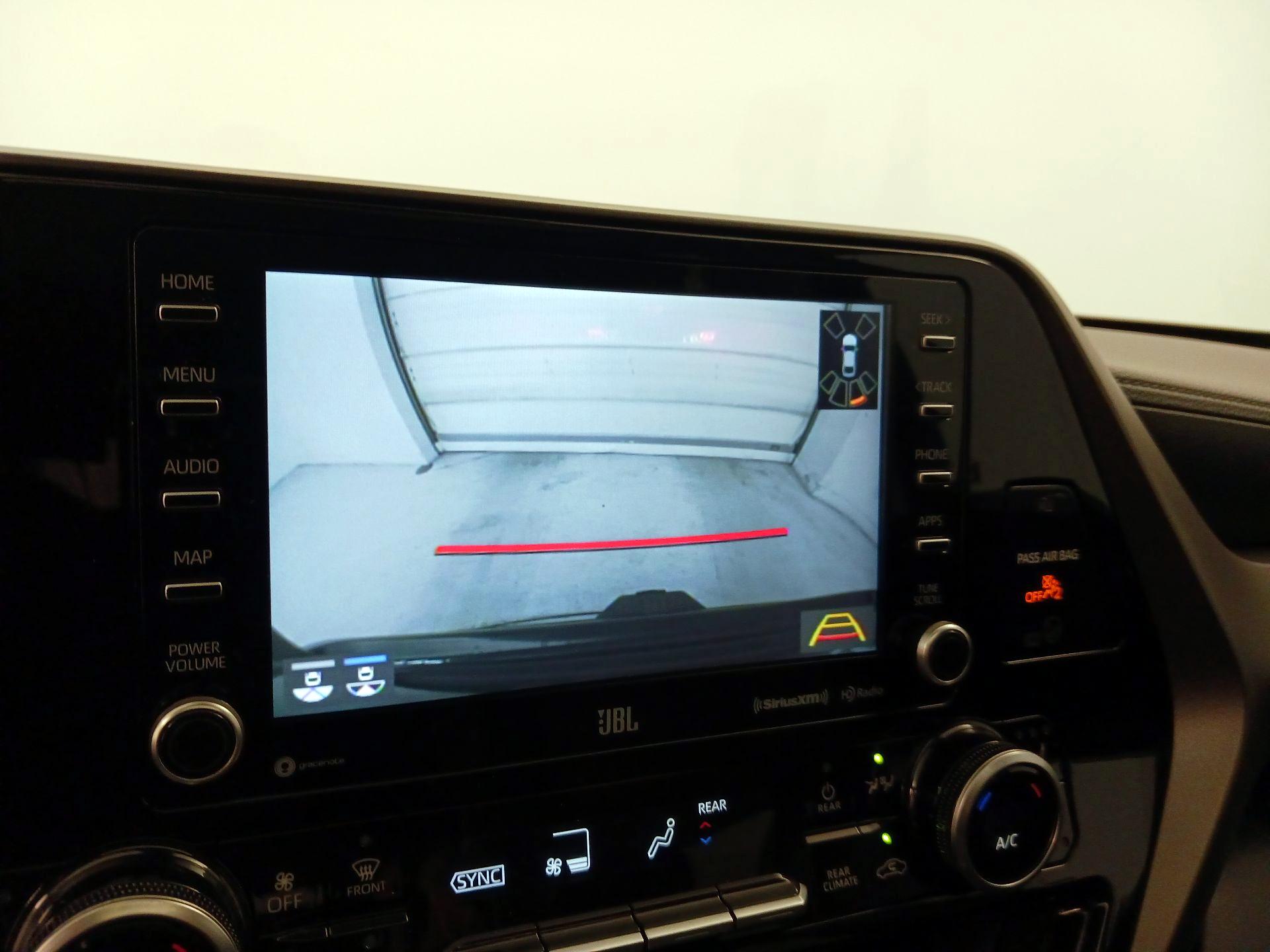 Thumbnail: 2021 Toyota Highlander - 15