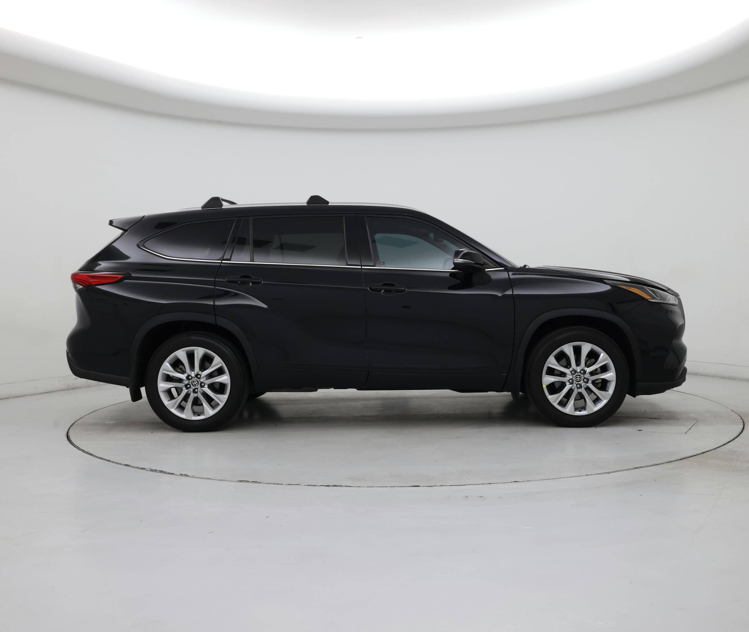 Thumbnail: 2021 Toyota Highlander - 7