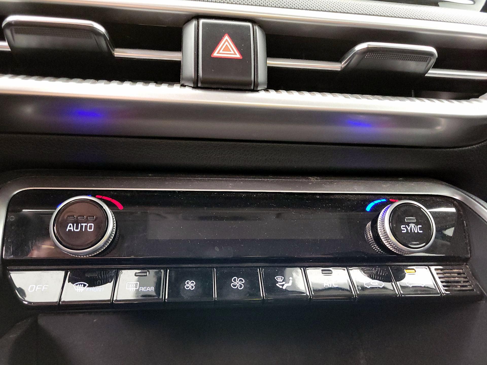 Thumbnail: 2022 Kia K5 - 16