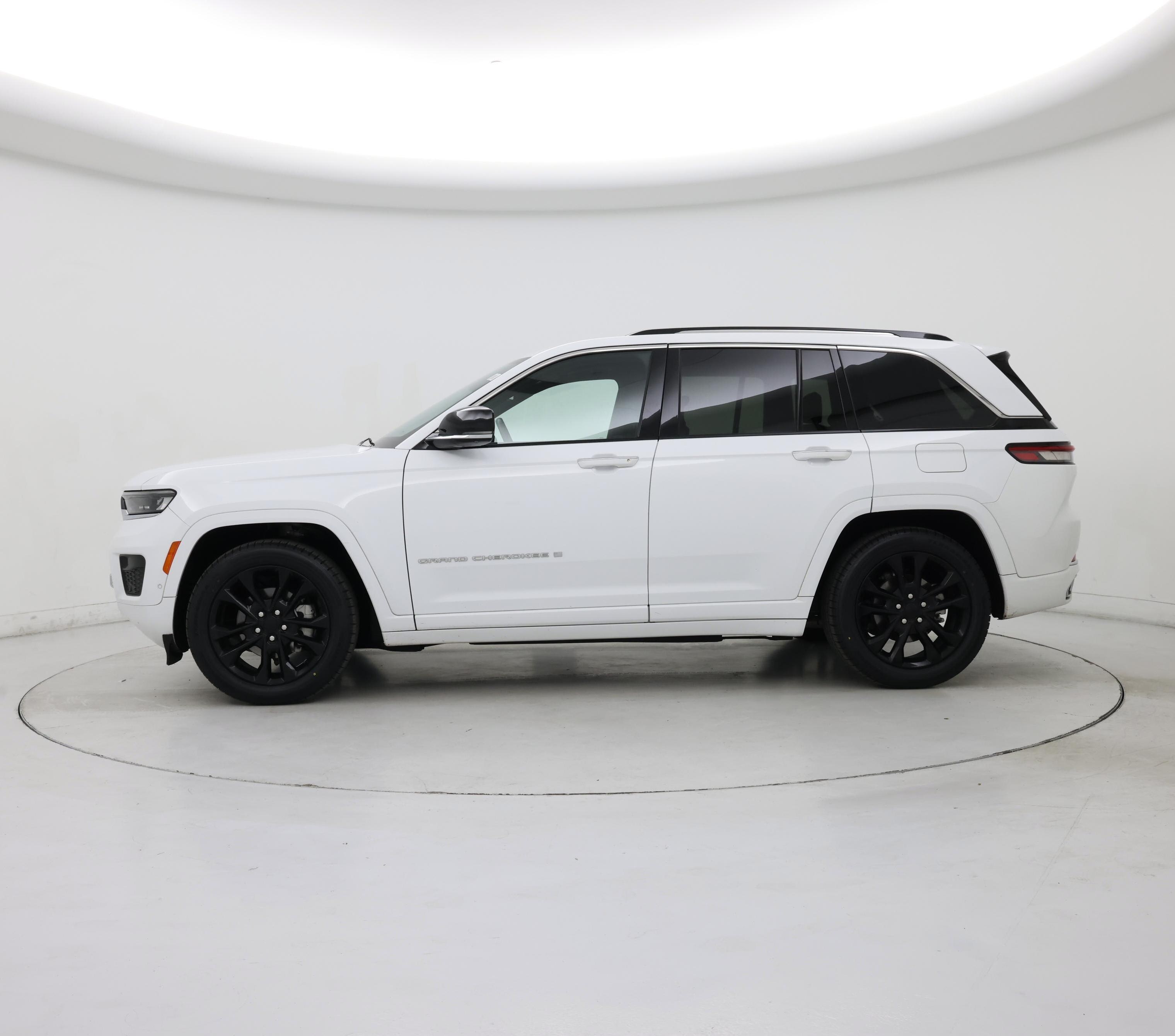 Thumbnail: 2022 Jeep Grand Cherokee - 3