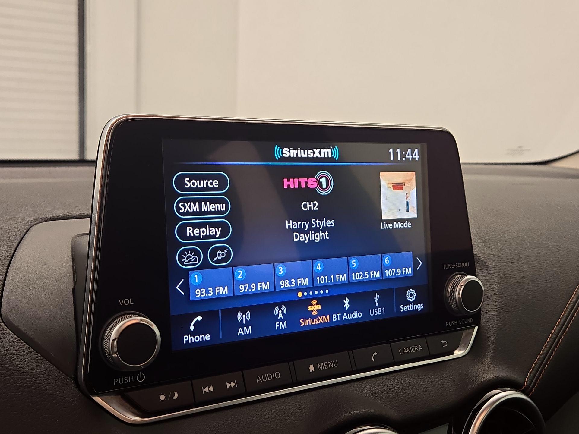 Thumbnail: 2021 Nissan Sentra - 15