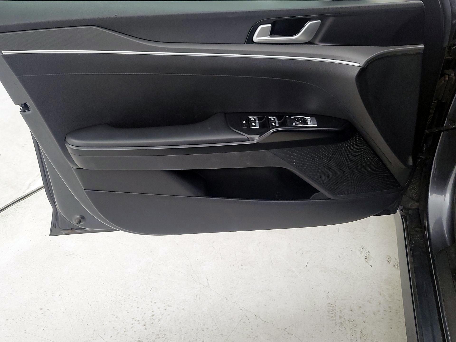 Thumbnail: 2022 Kia K5 - 12