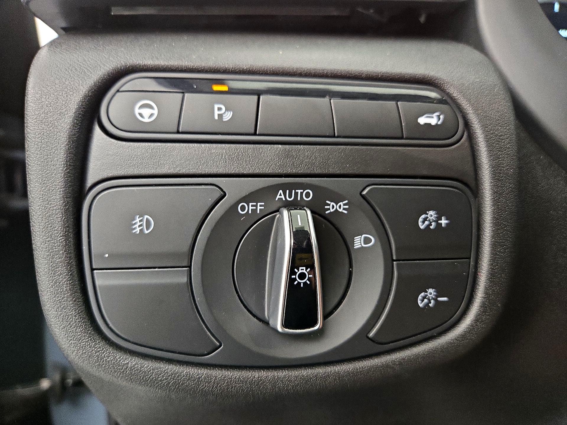 Thumbnail: 2022 INFINITI QX50 - 13