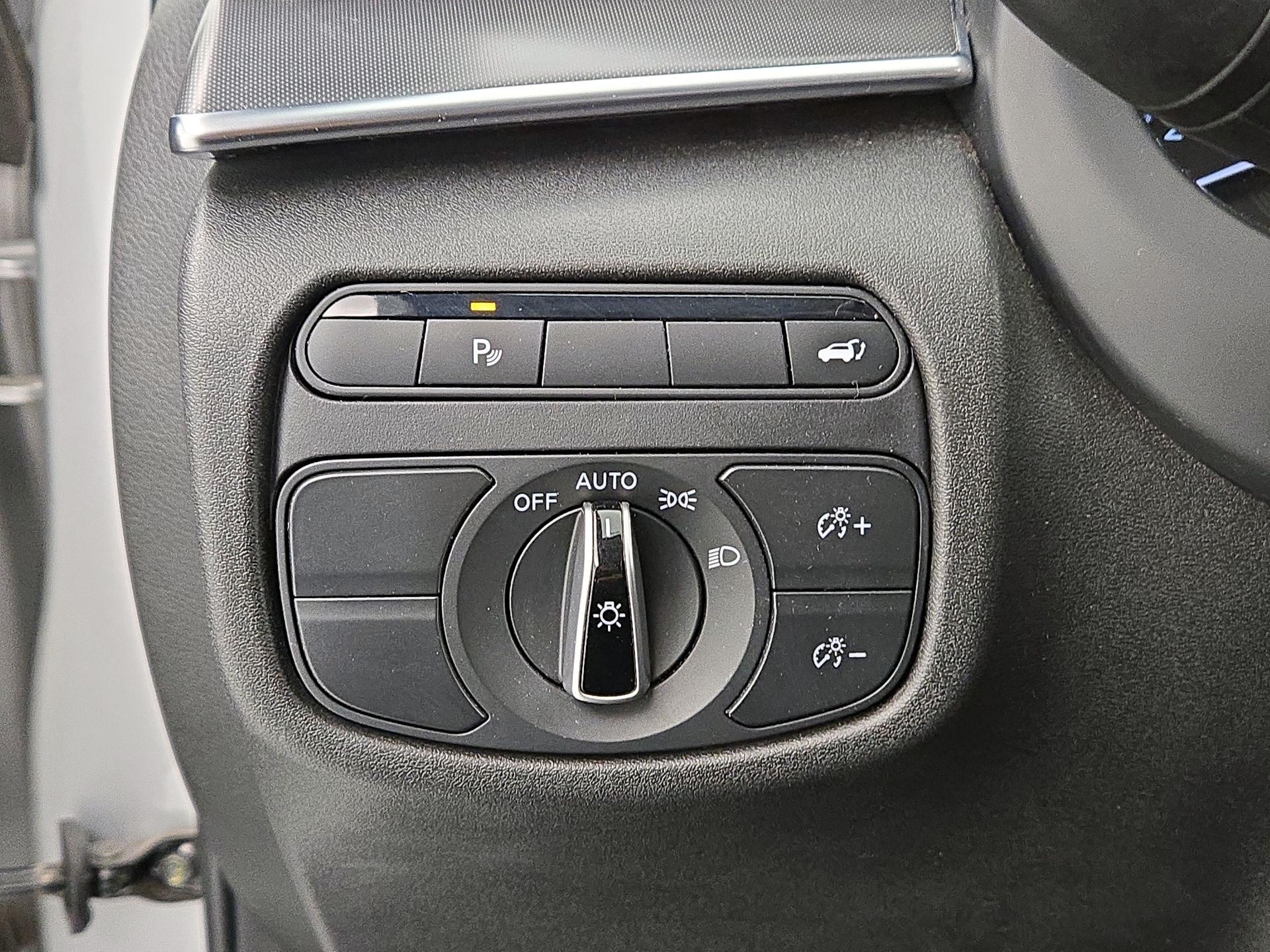 Thumbnail: 2020 INFINITI QX50 - 13