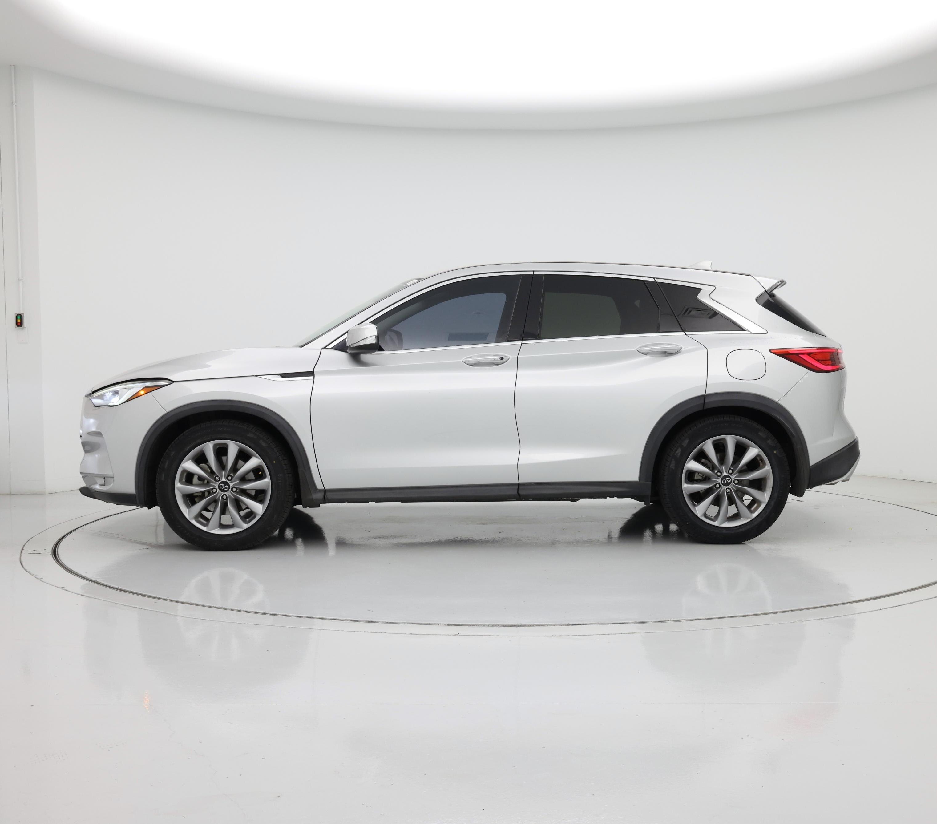 Thumbnail: 2020 INFINITI QX50 - 3