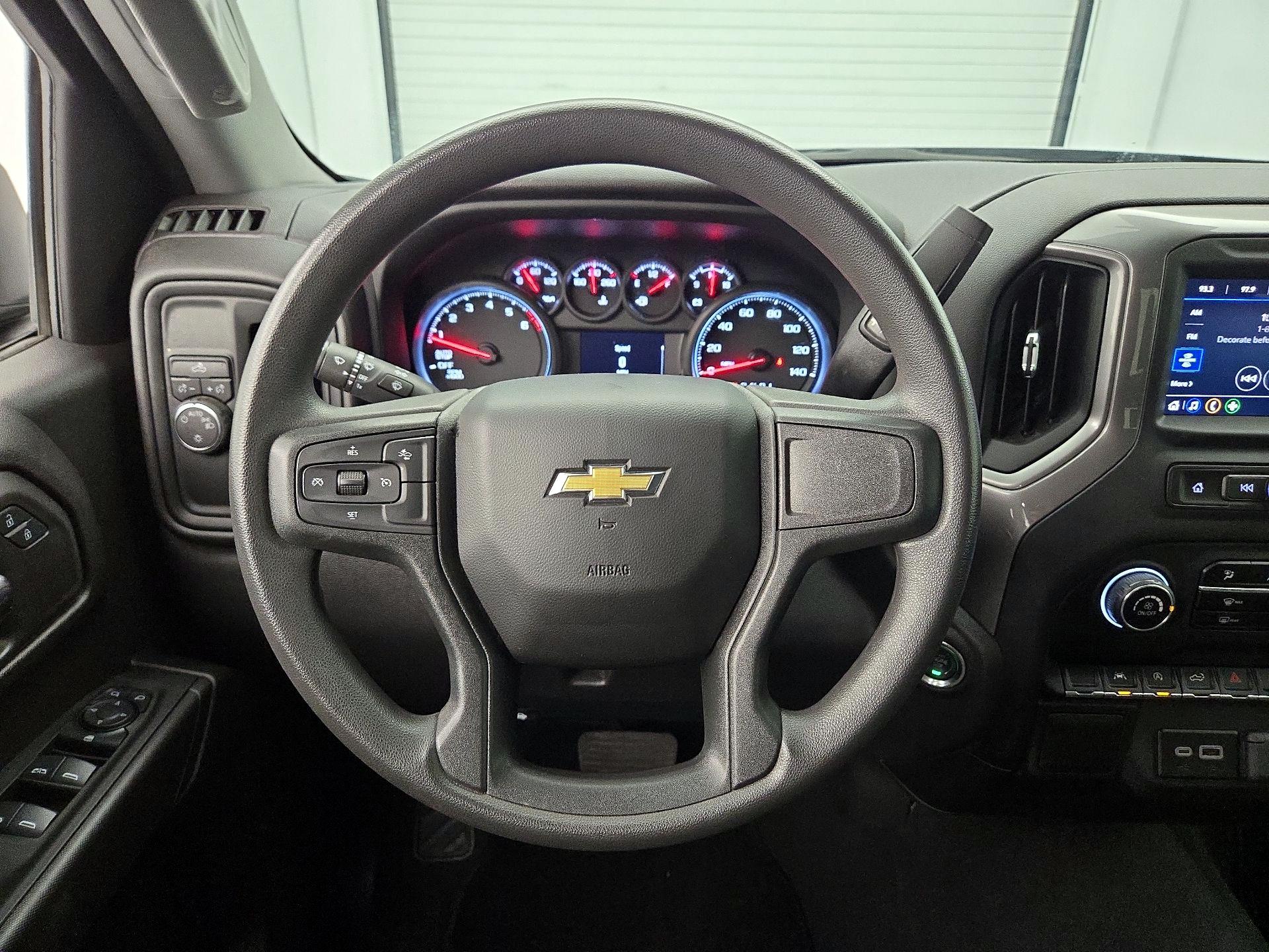 Thumbnail: 2024 Chevrolet Silverado 1500 - 10