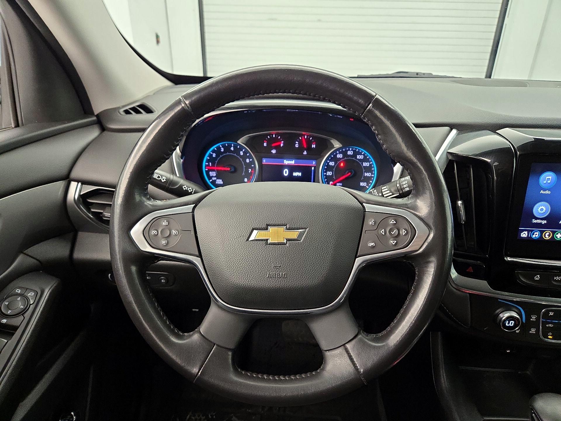 Thumbnail: 2021 Chevrolet Traverse - 10