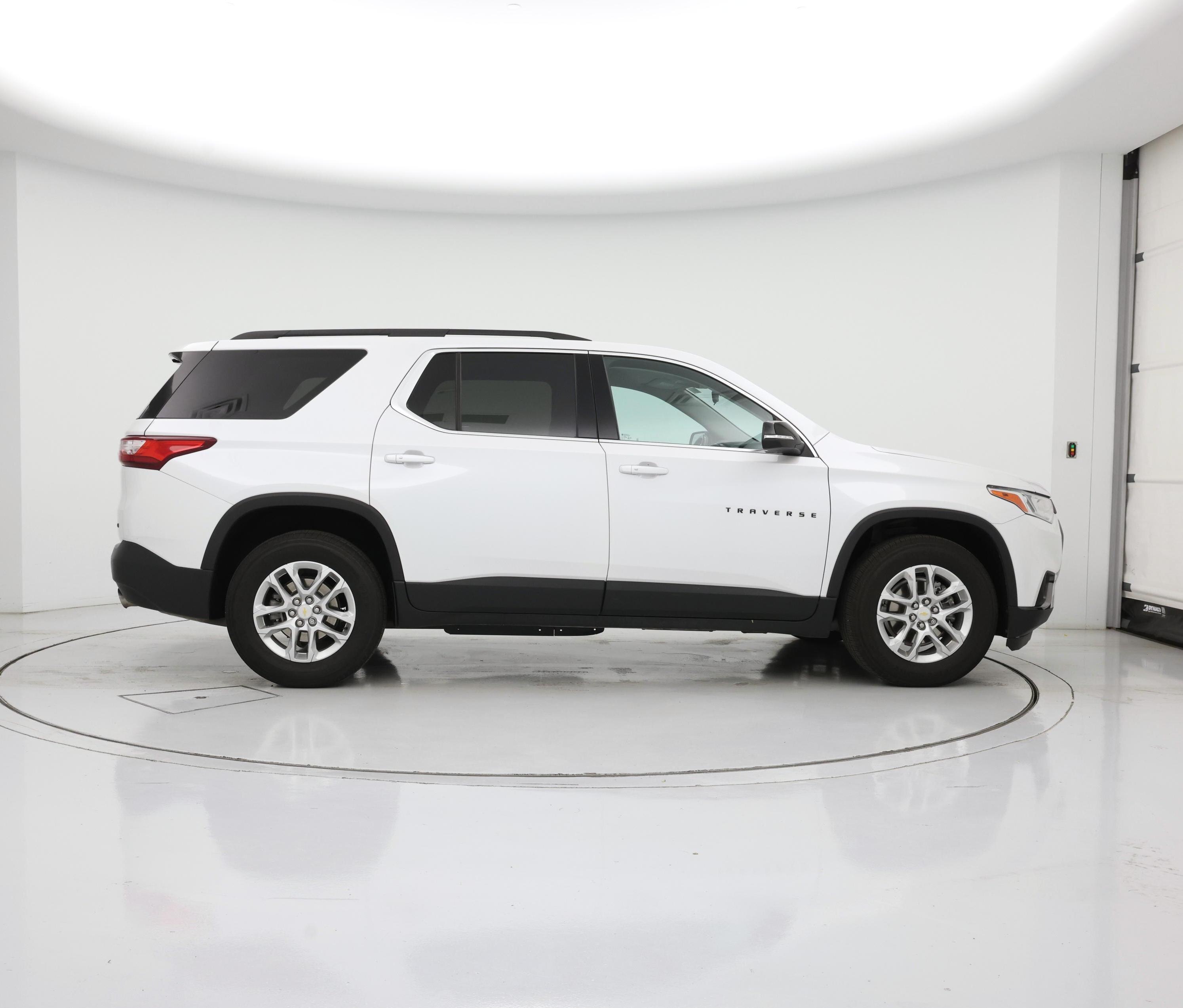 Thumbnail: 2021 Chevrolet Traverse - 7