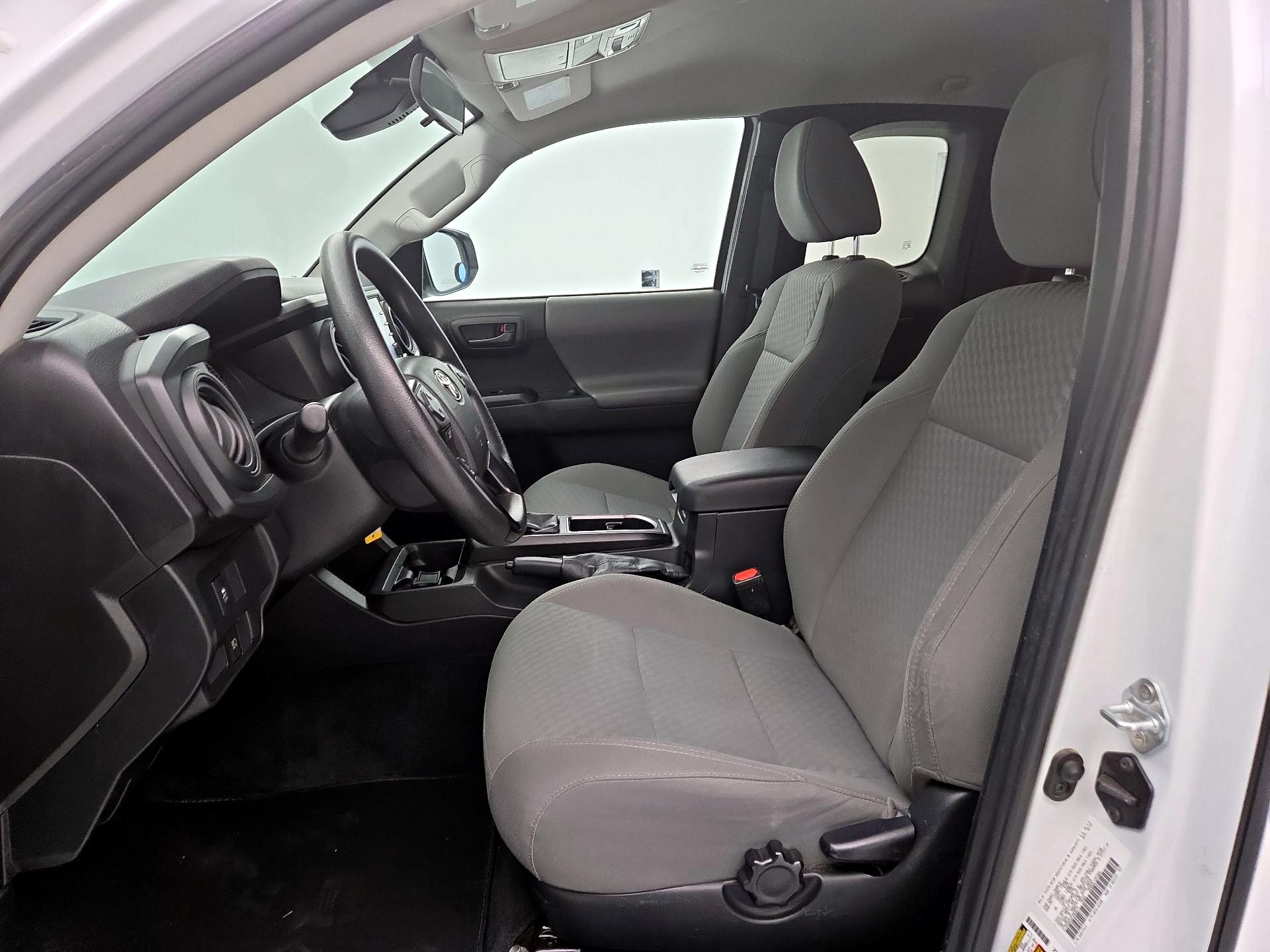 Thumbnail: 2022 Toyota Tacoma - 11