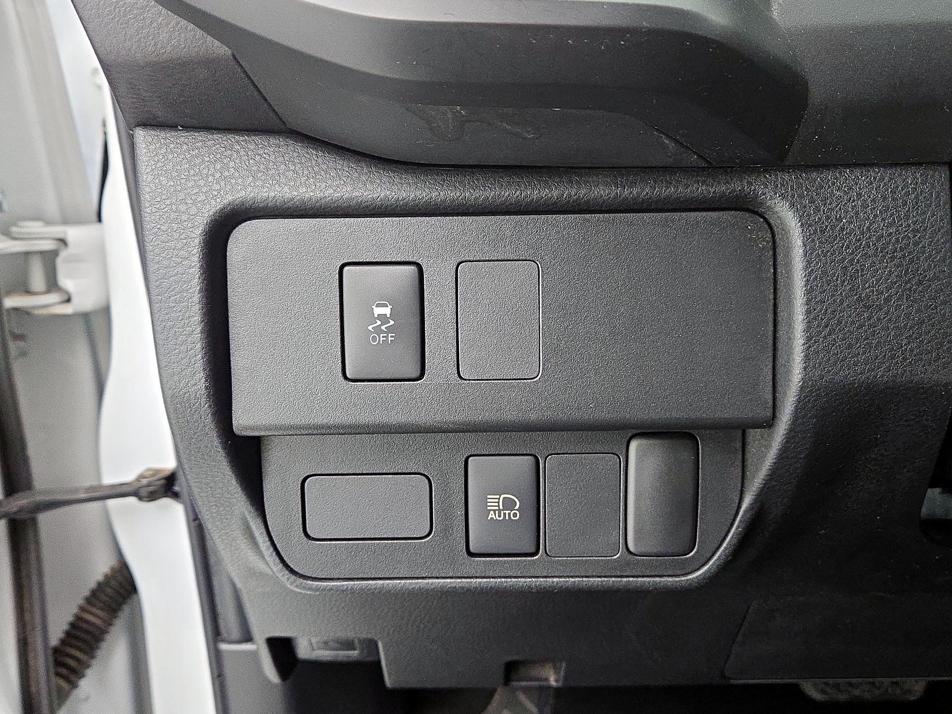 Thumbnail: 2022 Toyota Tacoma - 13