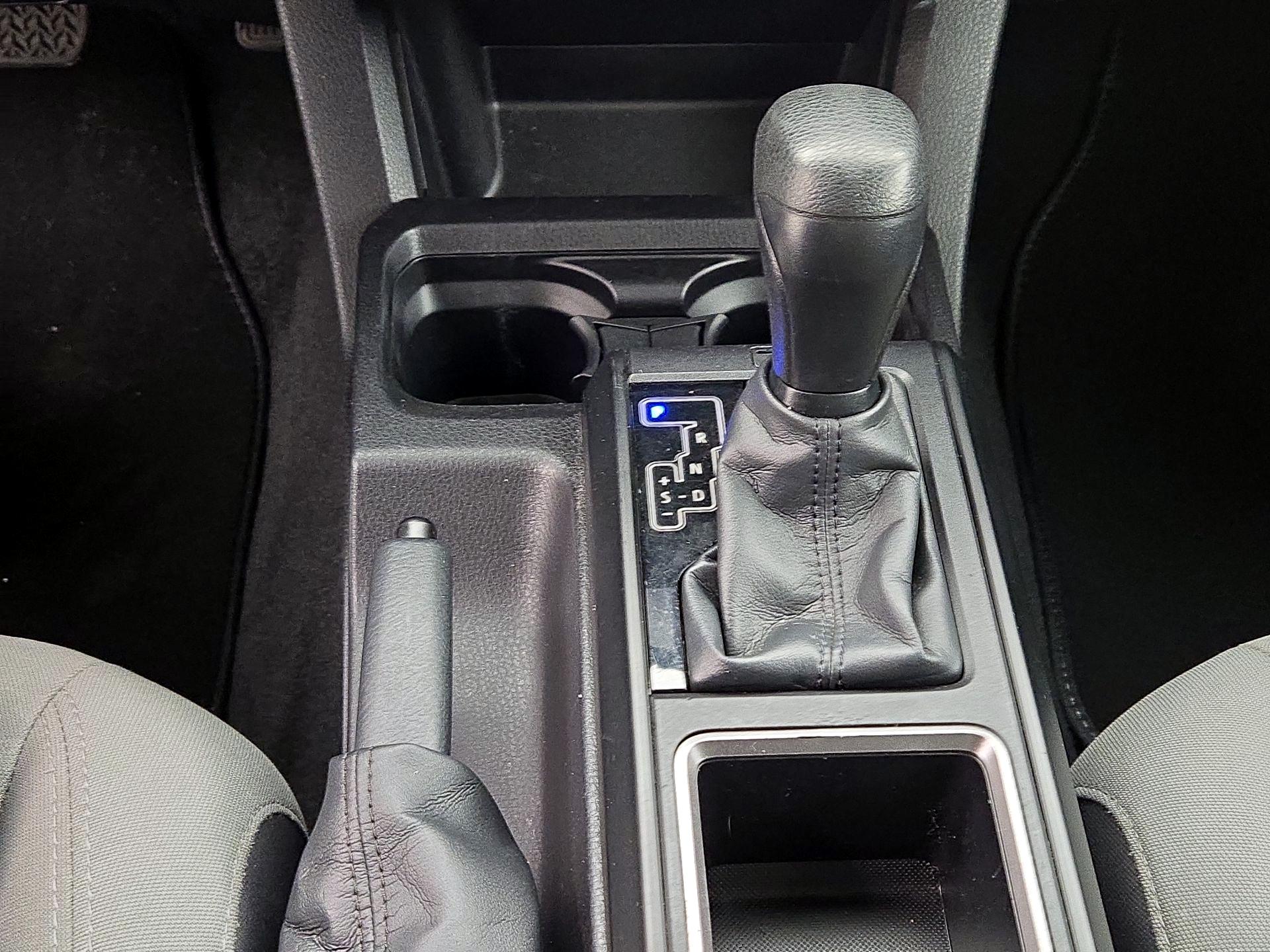 Thumbnail: 2022 Toyota Tacoma - 17