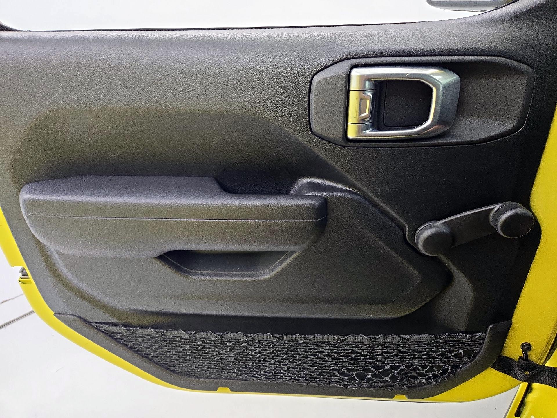 Thumbnail: 2022 Jeep Wrangler - 12