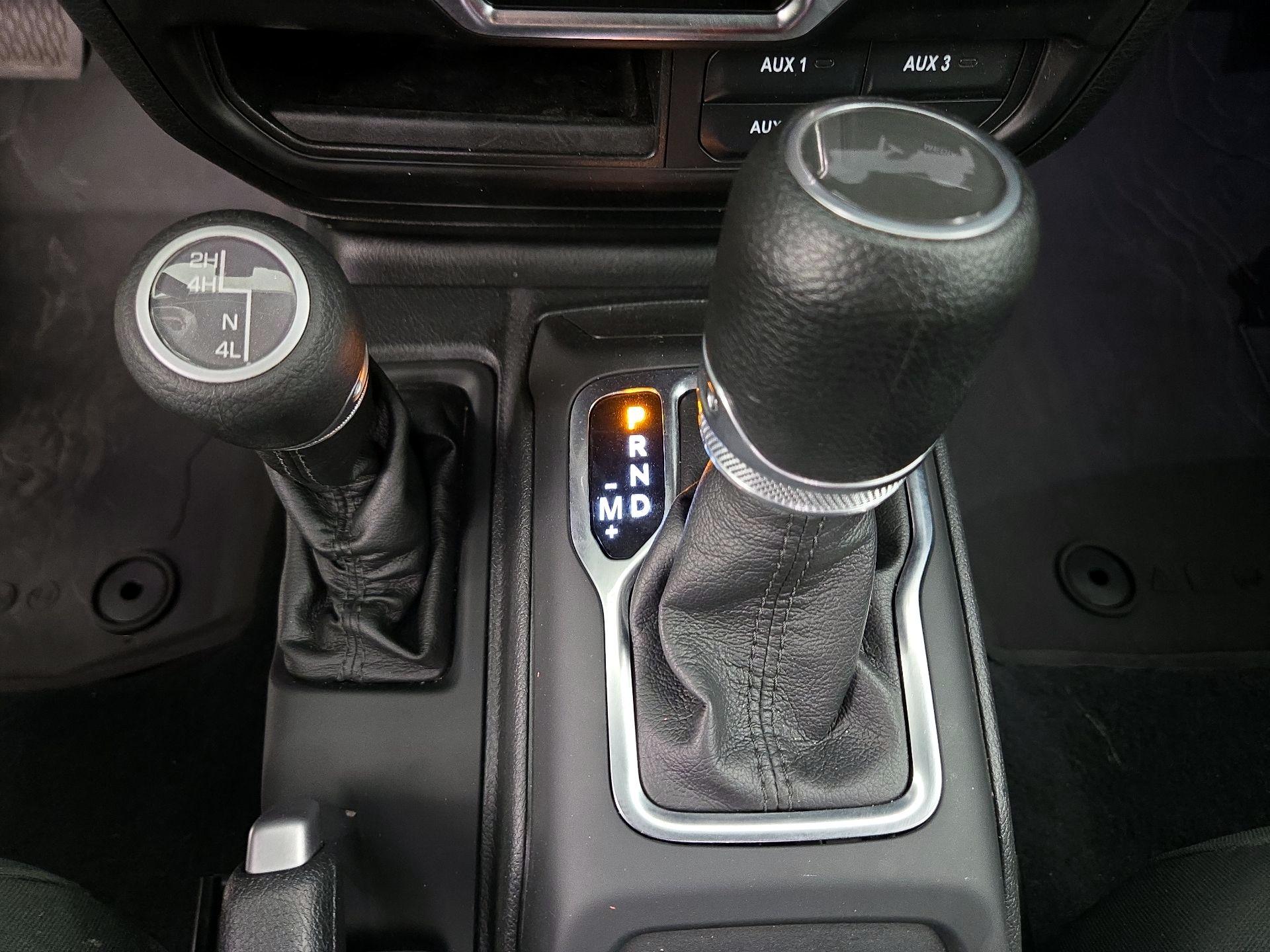 Thumbnail: 2022 Jeep Wrangler - 17