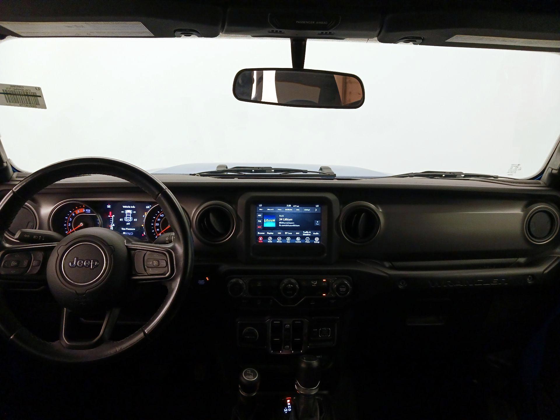 Thumbnail: 2021 Jeep Wrangler - 9