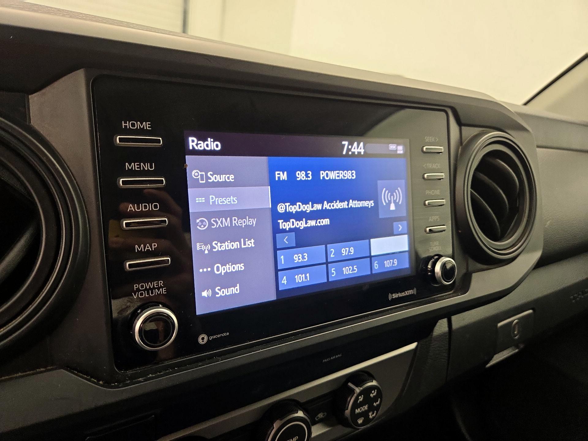 Thumbnail: 2022 Toyota Tacoma - 15