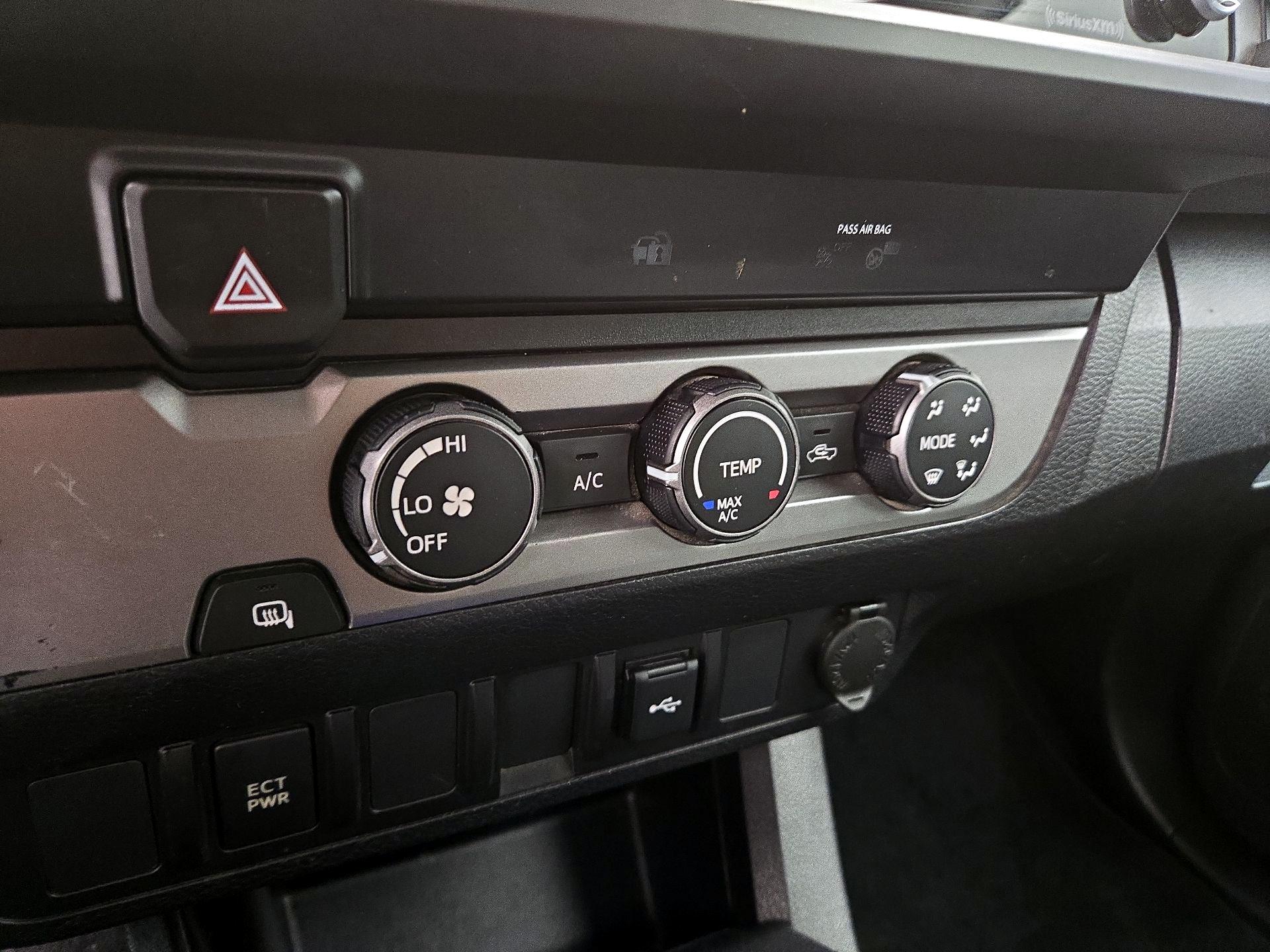 Thumbnail: 2022 Toyota Tacoma - 16